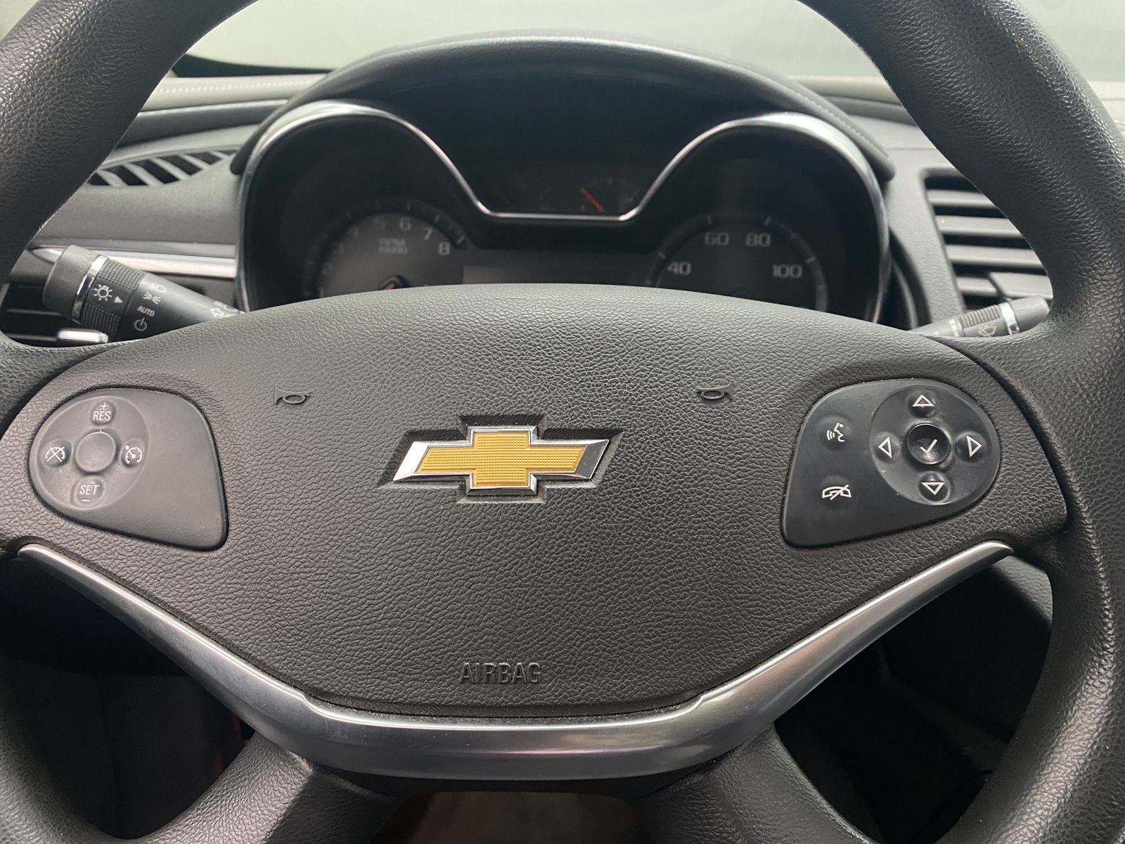 Thumbnail: 2015 Chevrolet Impala - 5