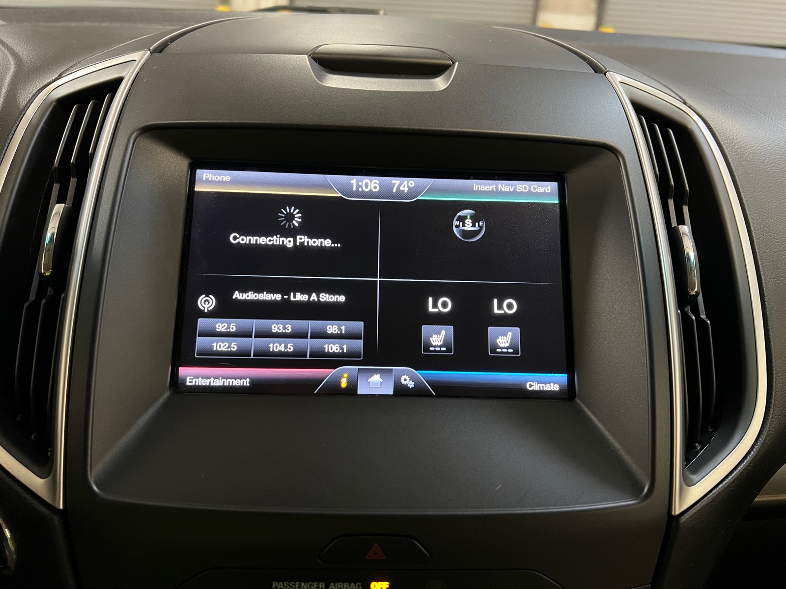 Thumbnail: 2015 Ford Edge - 3