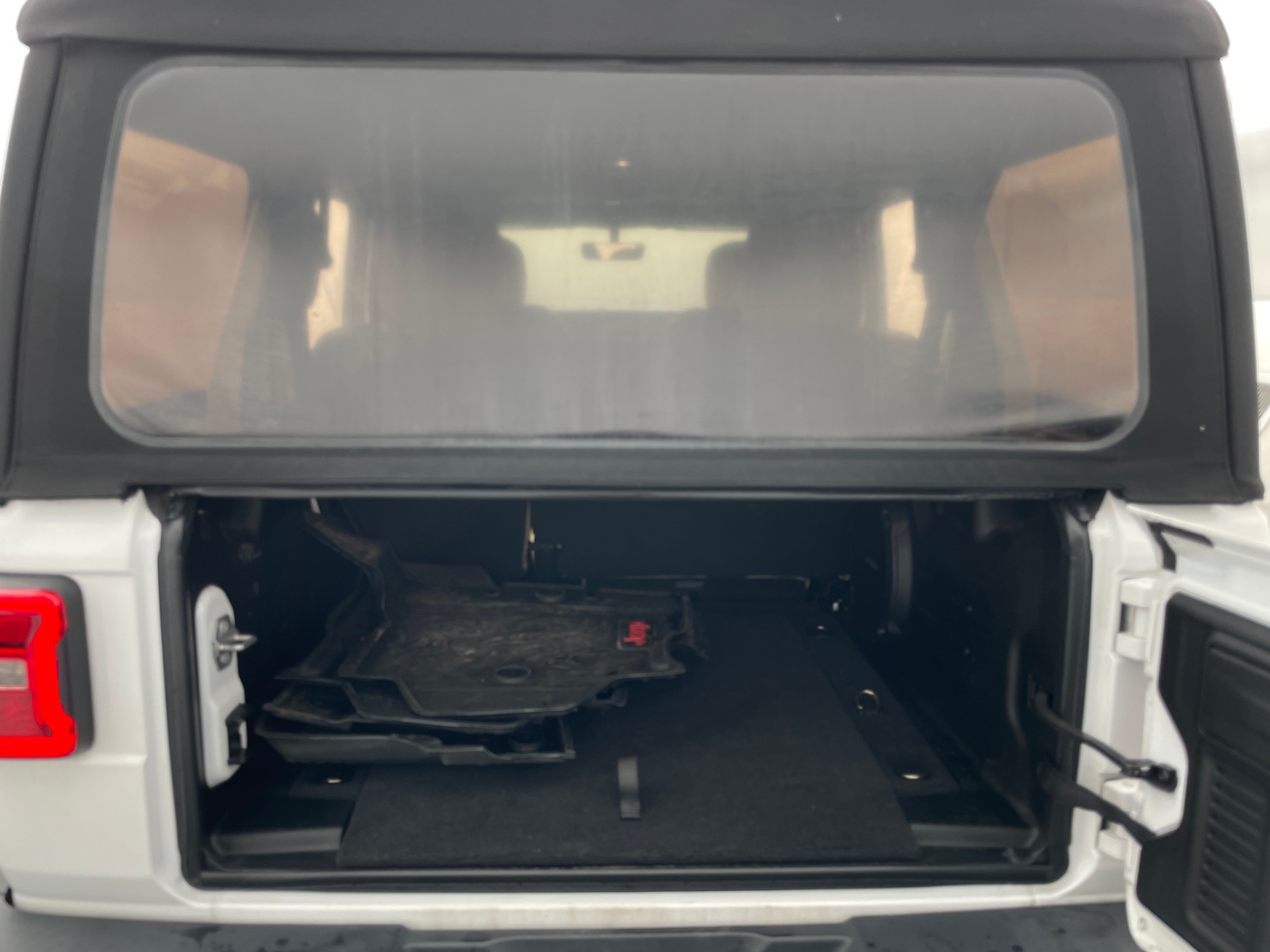 Thumbnail: 2018 Jeep Wrangler - 7