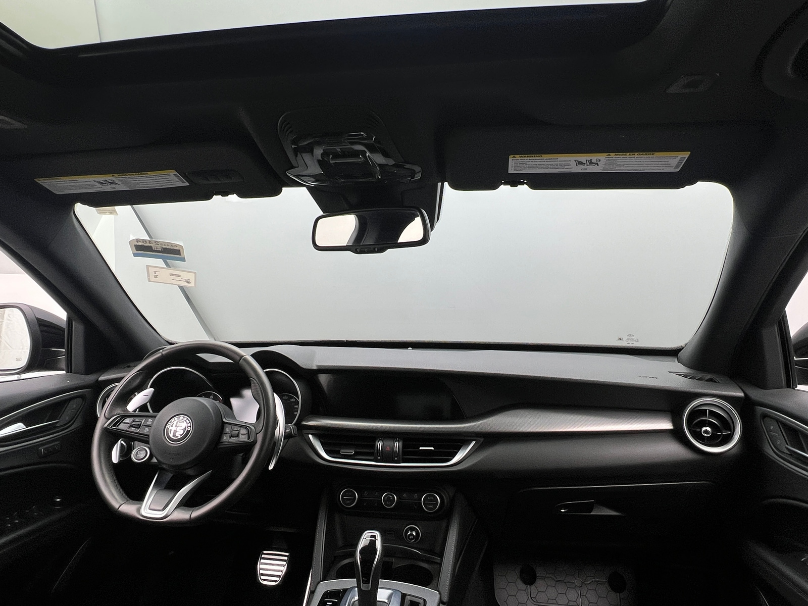 Thumbnail: 2022 Alfa Romeo Stelvio - 2