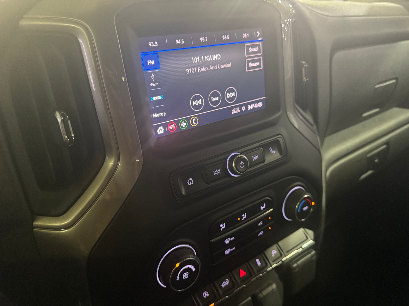 Thumbnail: 2022 Chevrolet Silverado 1500 - 4