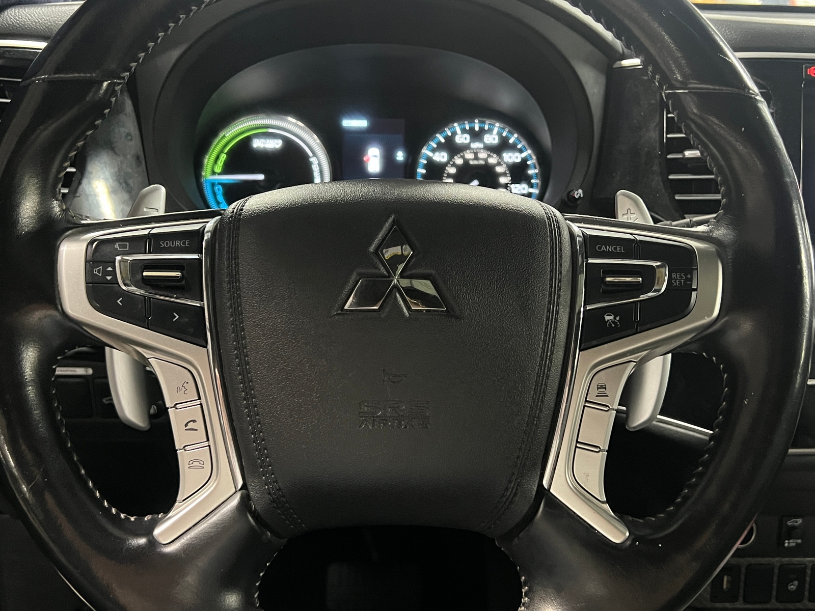 Thumbnail: 2020 Mitsubishi Outlander - 4