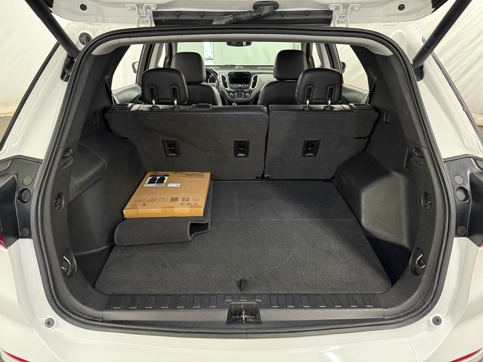 Thumbnail: 2019 Chevrolet Equinox - 6