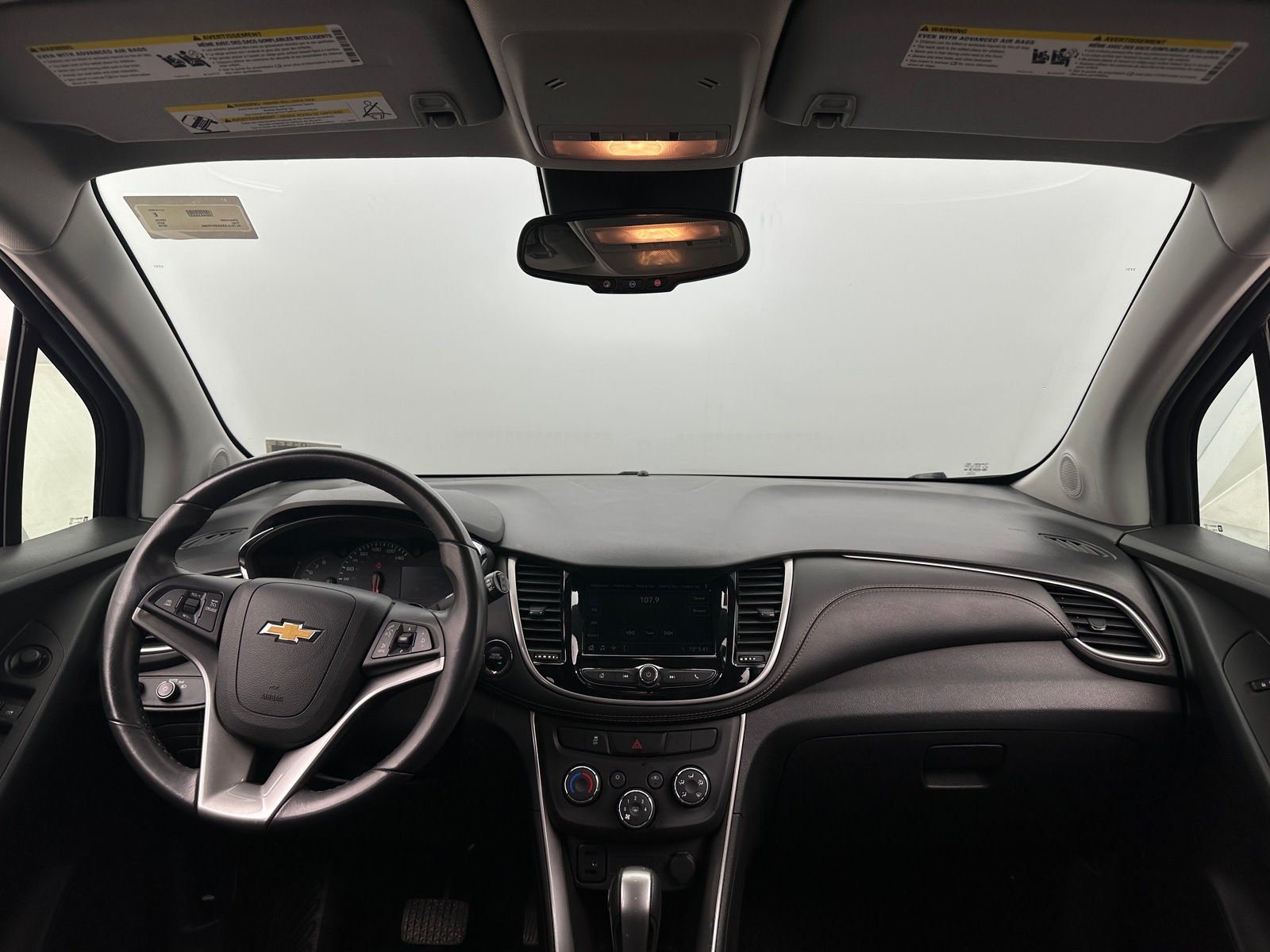 Thumbnail: 2019 Chevrolet Trax - 3
