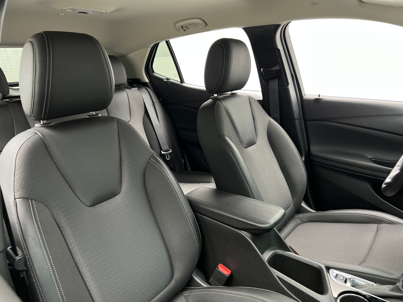 Thumbnail: 2025 Buick Encore GX - 2