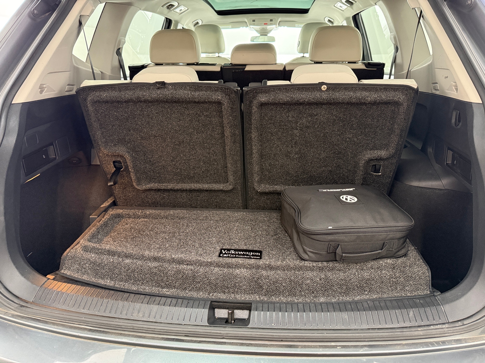 Thumbnail: 2020 Volkswagen Tiguan - 6