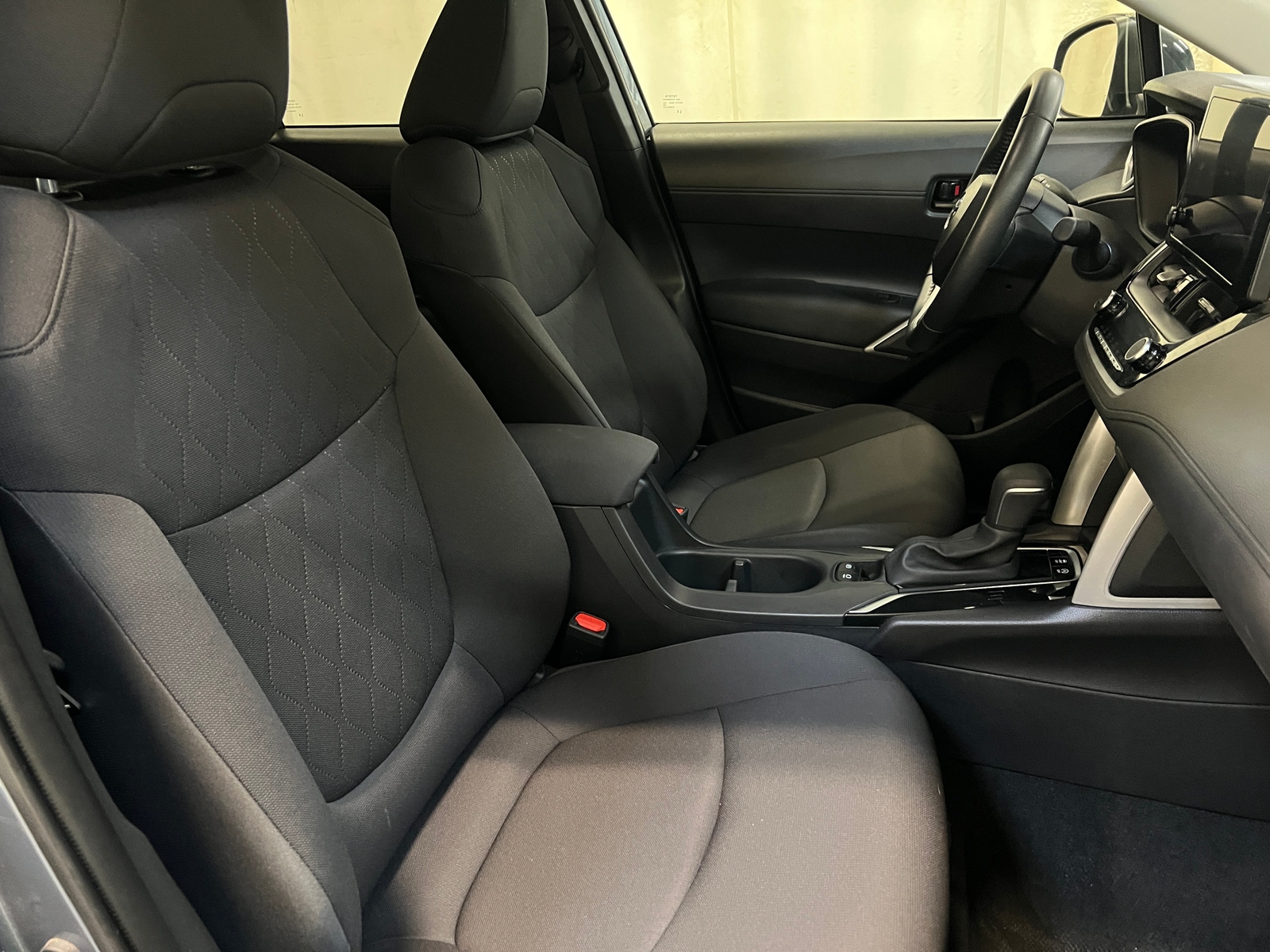 Thumbnail: 2025 Toyota Corolla Cross - 2