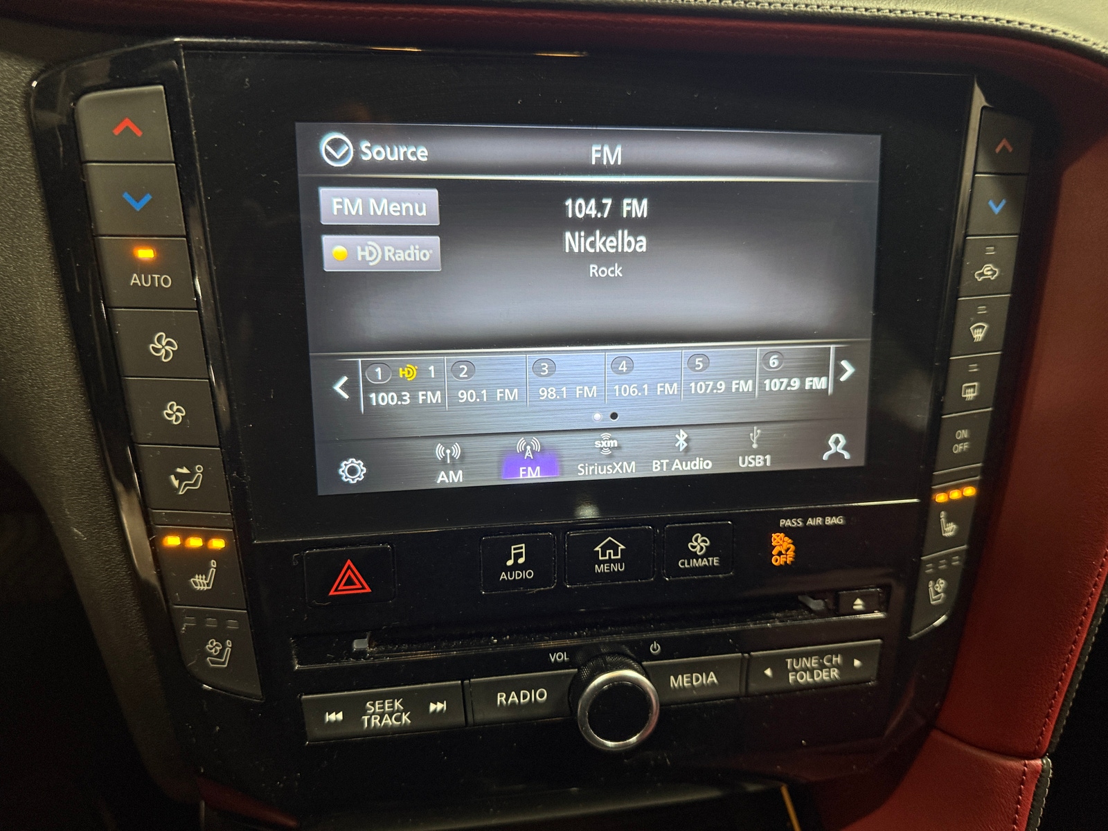 Thumbnail: 2023 INFINITI QX55 - 3