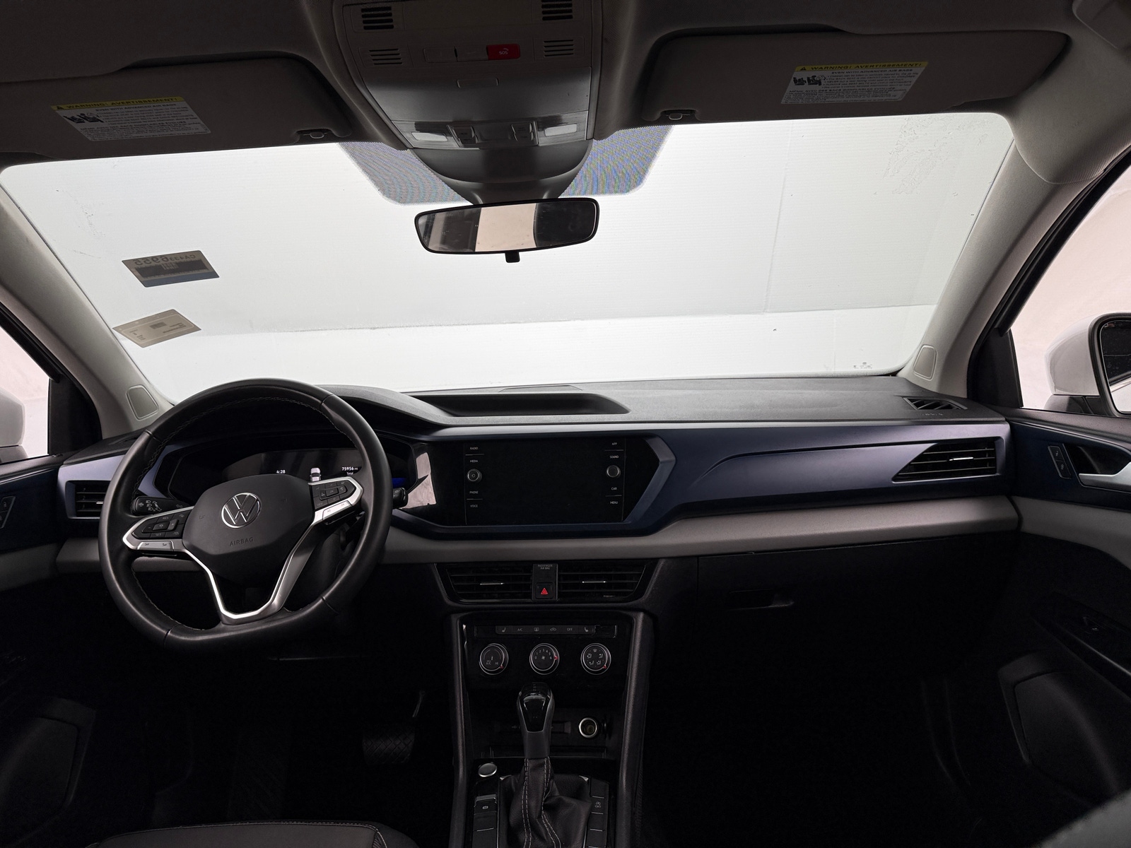 Thumbnail: 2023 Volkswagen Taos - 3