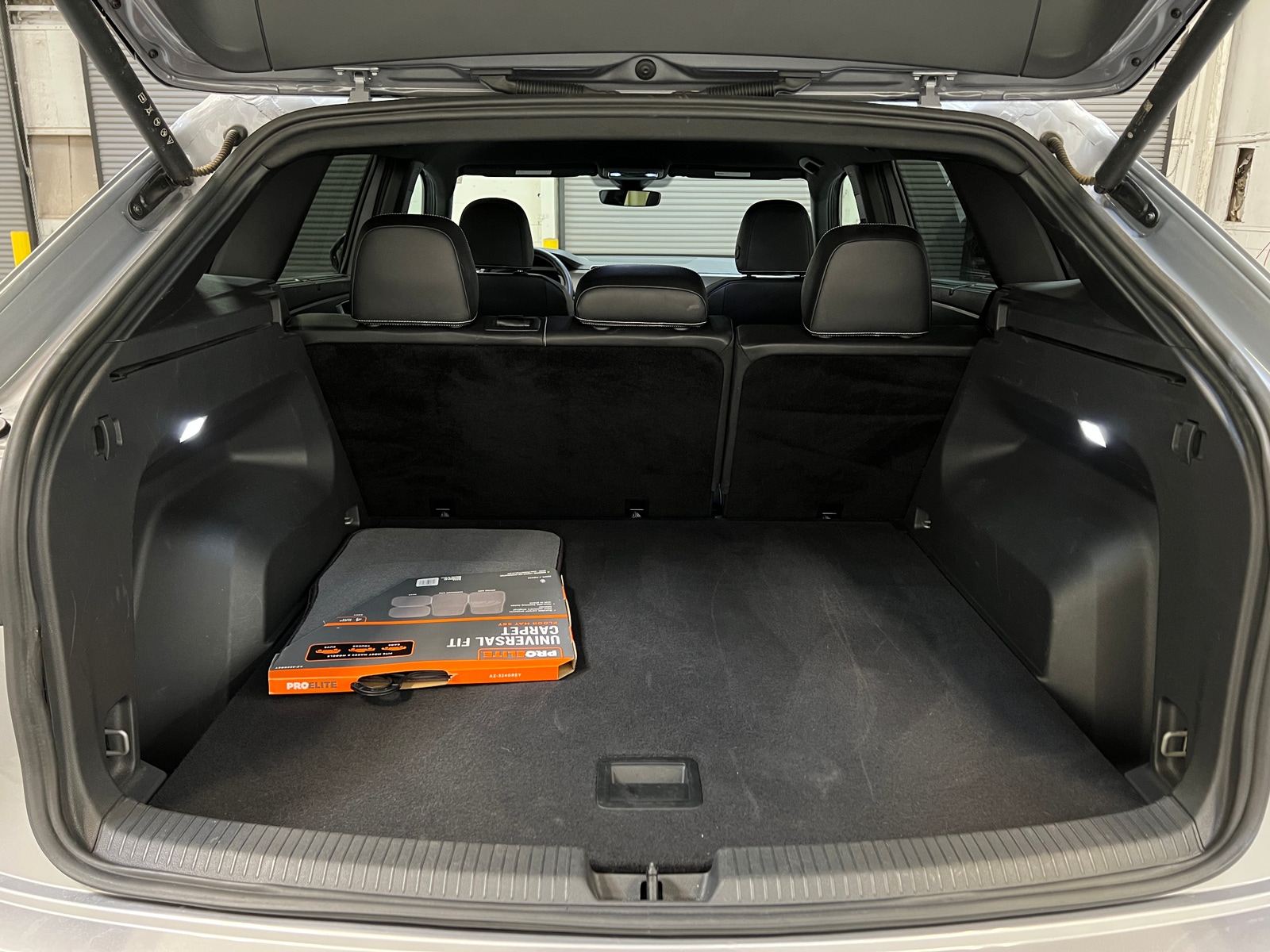 Thumbnail: 2025 Volkswagen Atlas - 6