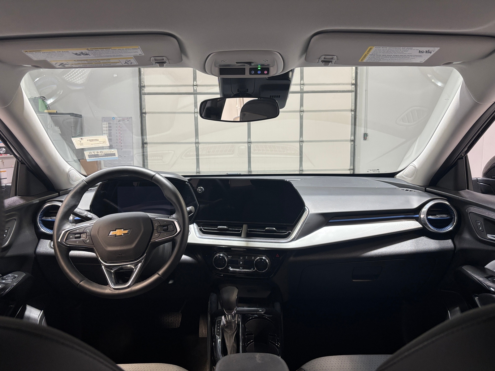 Thumbnail: 2025 Chevrolet Trax - 3