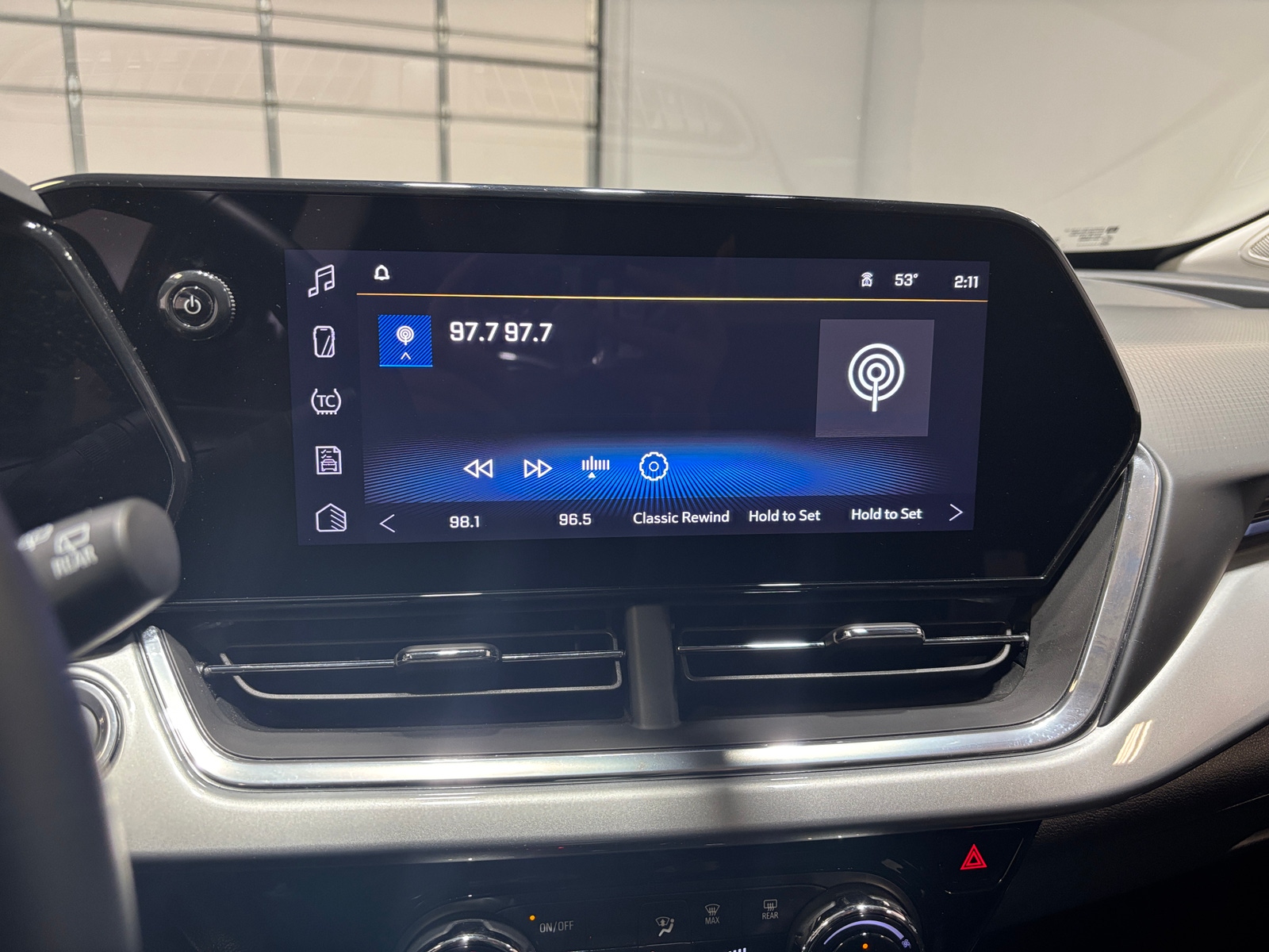 Thumbnail: 2025 Chevrolet Trax - 4