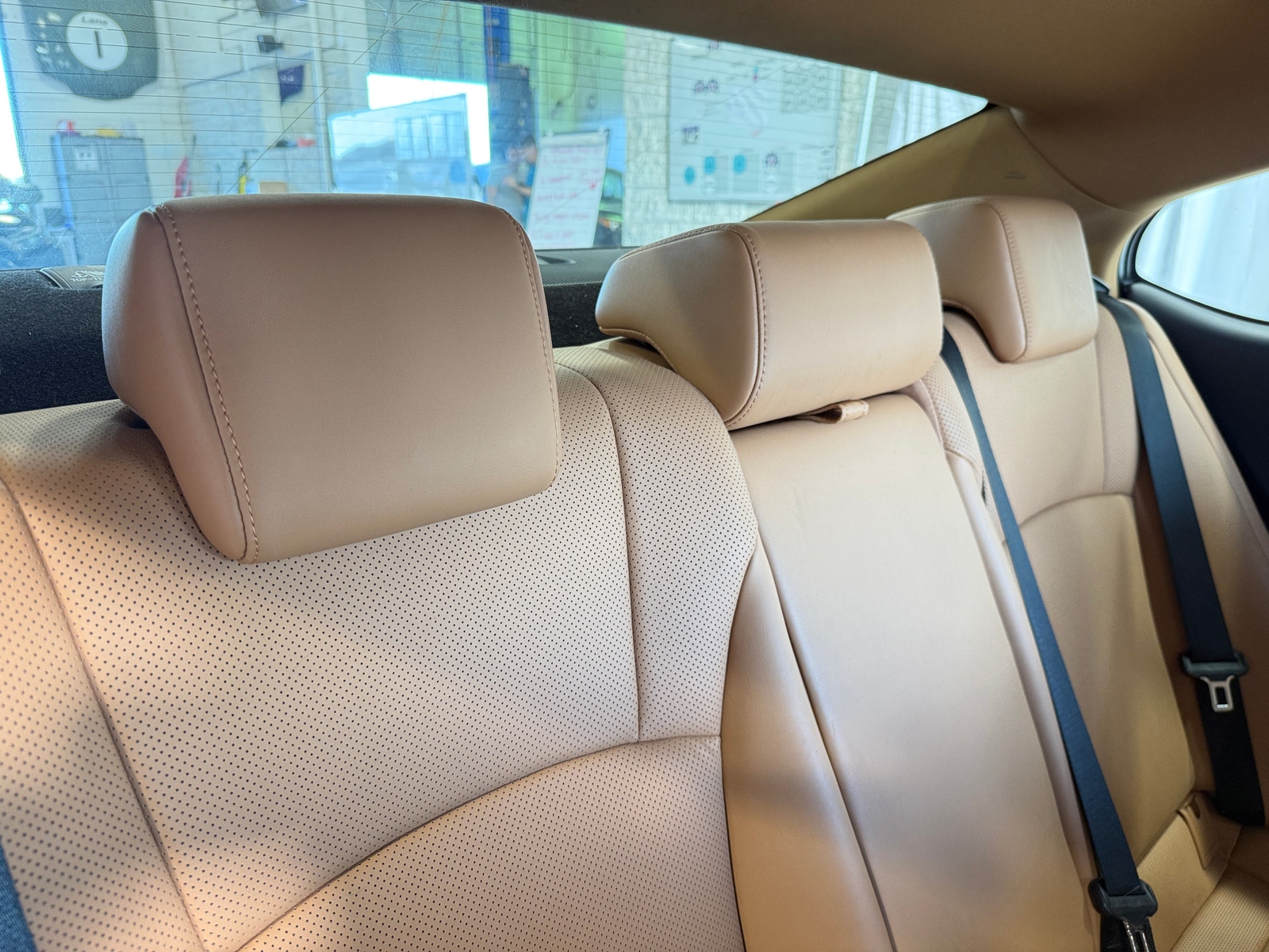 Thumbnail: 2024 Lexus ES - 5