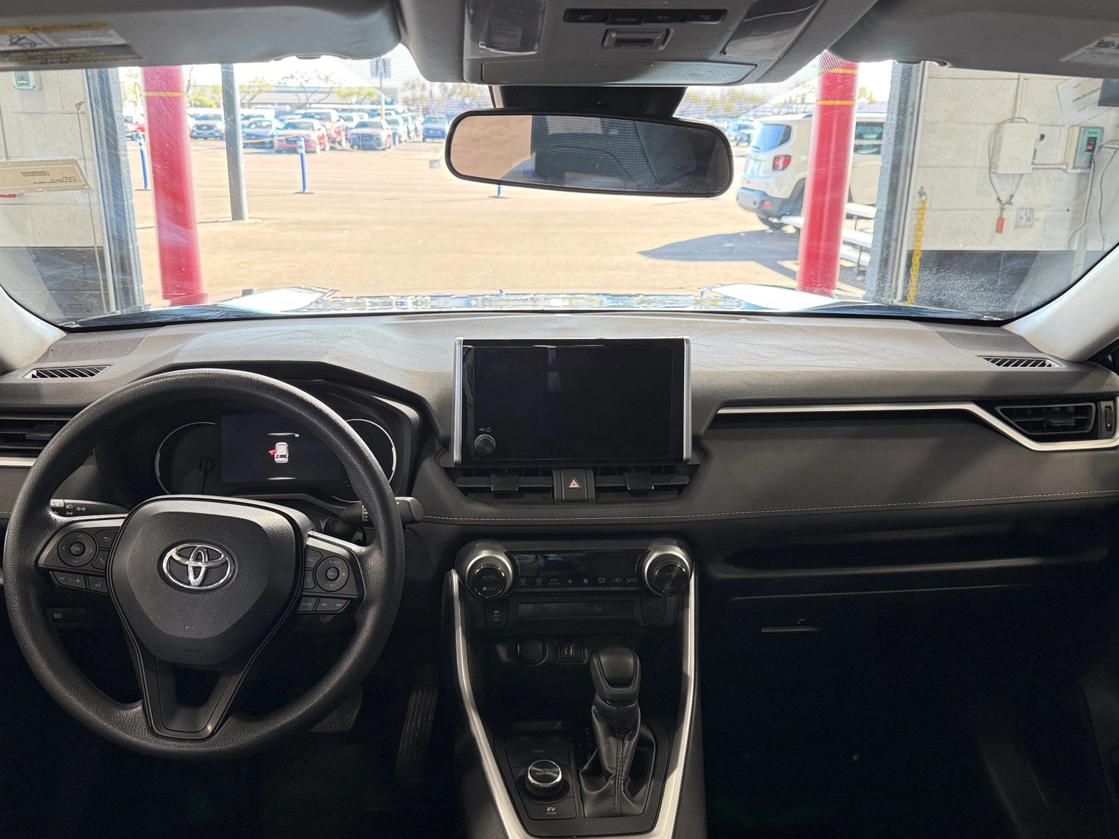 Thumbnail: 2025 Toyota RAV4 - 3