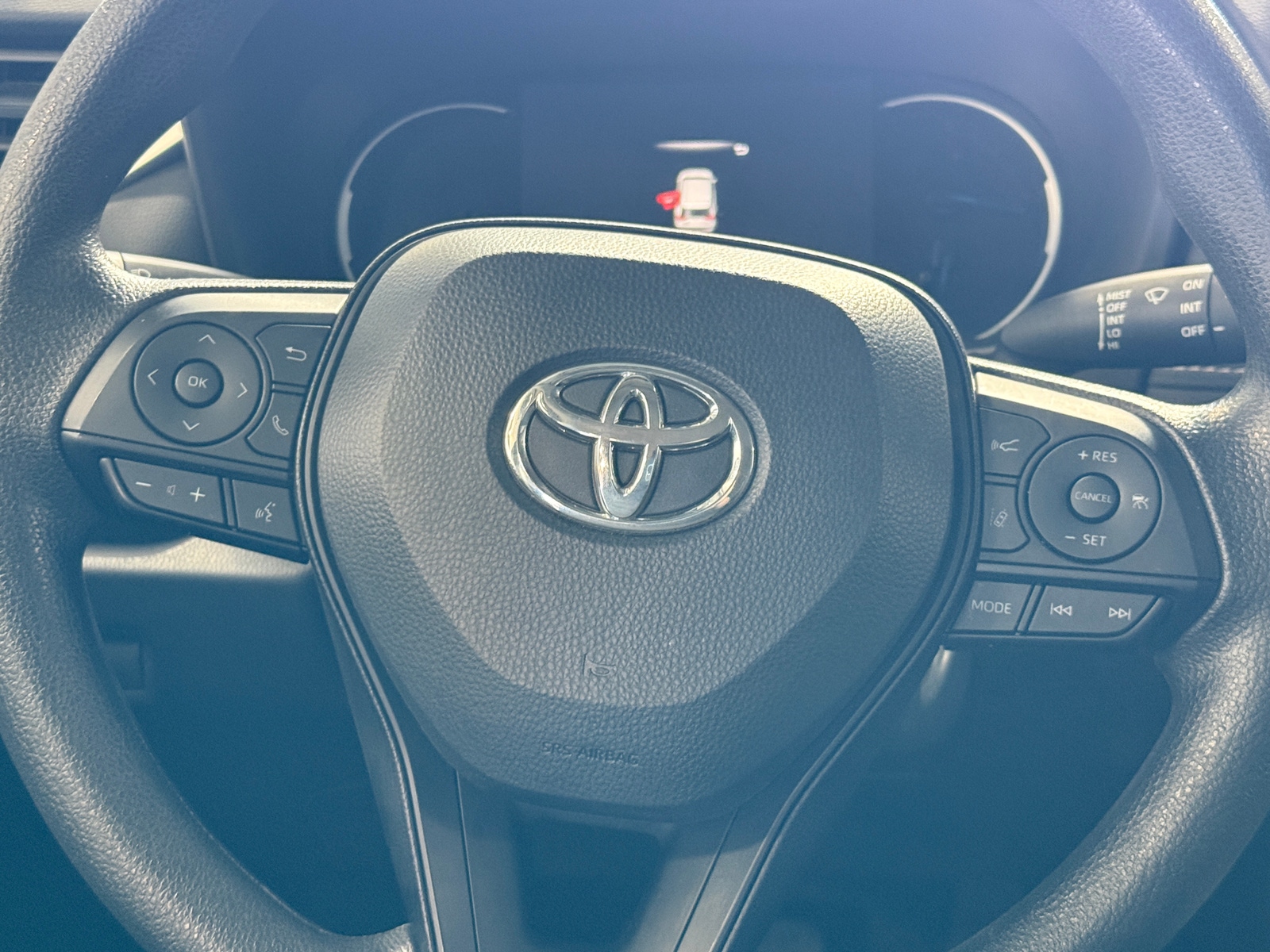 Thumbnail: 2025 Toyota RAV4 - 5