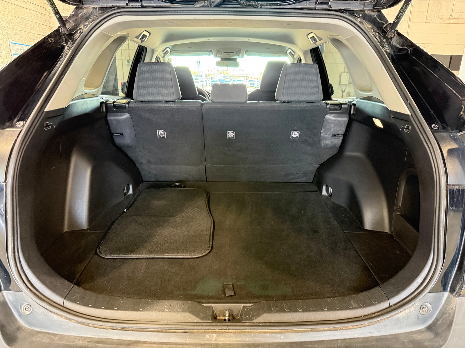 Thumbnail: 2025 Toyota RAV4 - 7