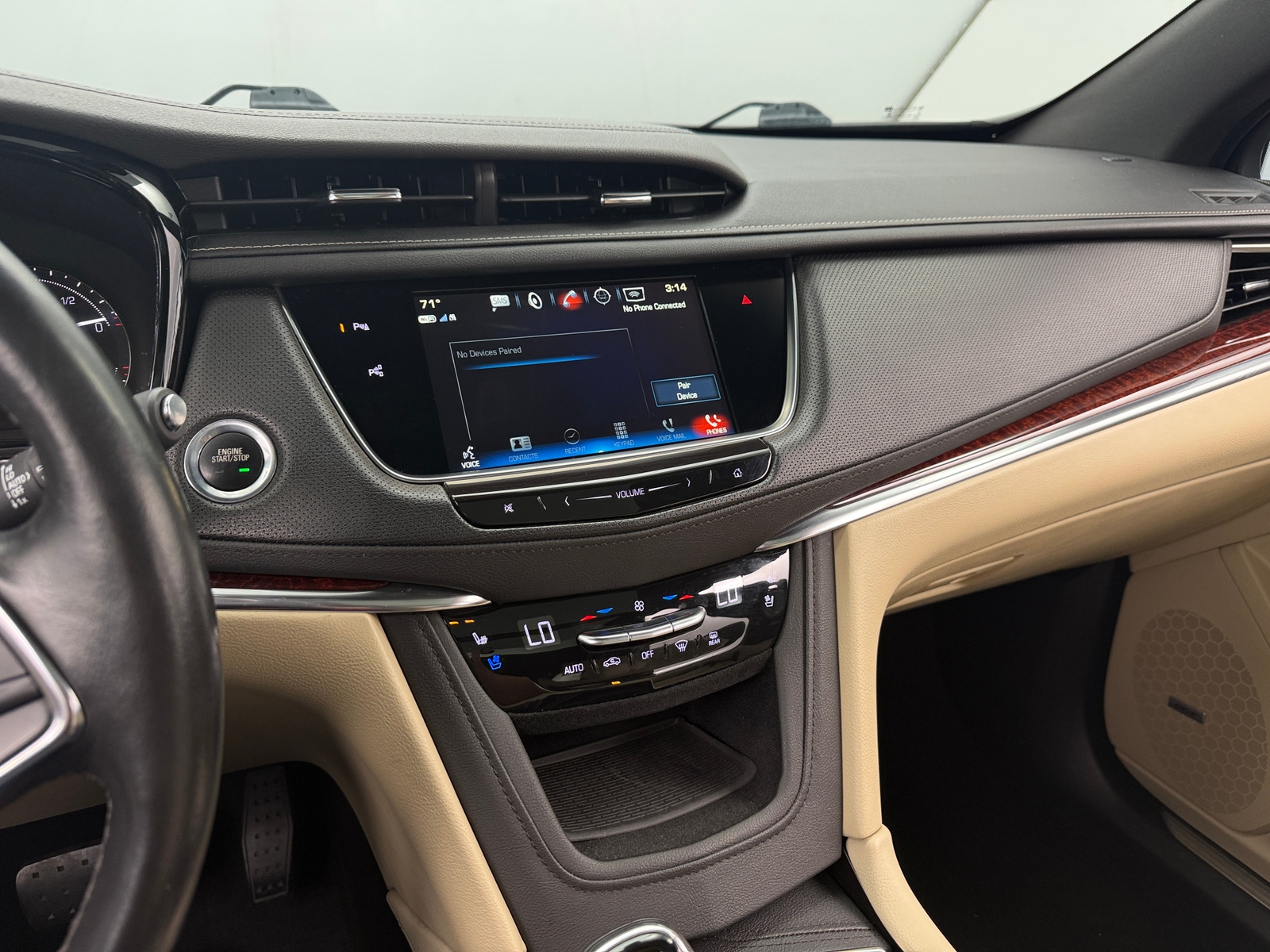 Thumbnail: 2019 Cadillac XT5 - 3