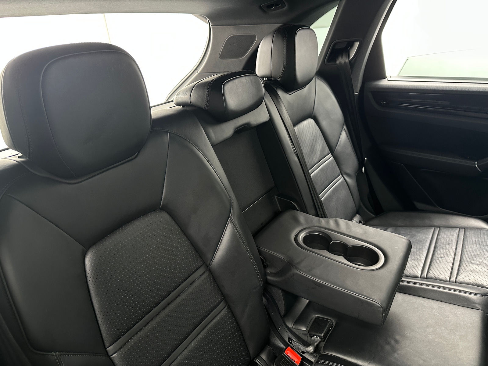 Thumbnail: 2020 Porsche Cayenne - 5