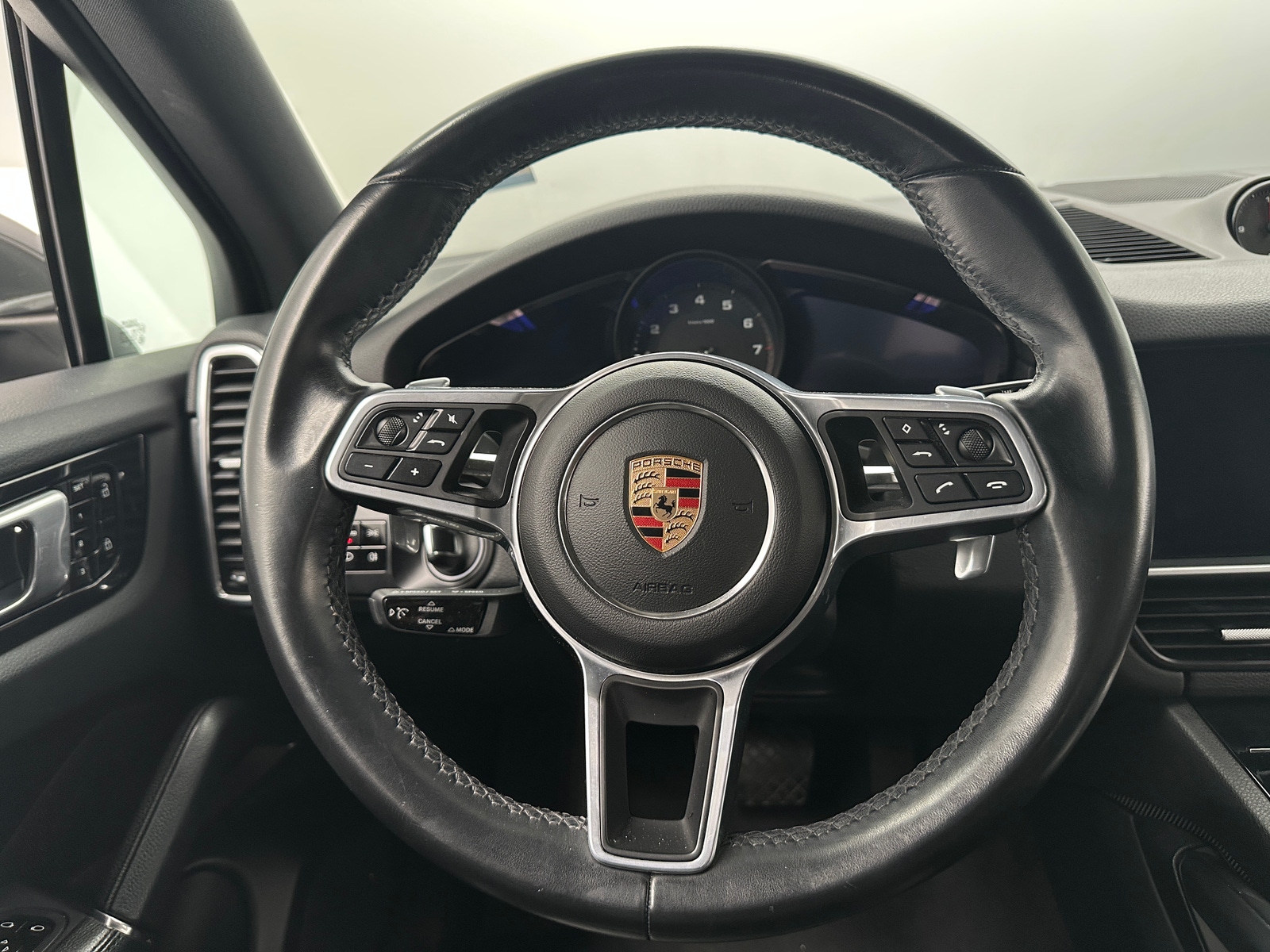 Thumbnail: 2020 Porsche Cayenne - 4