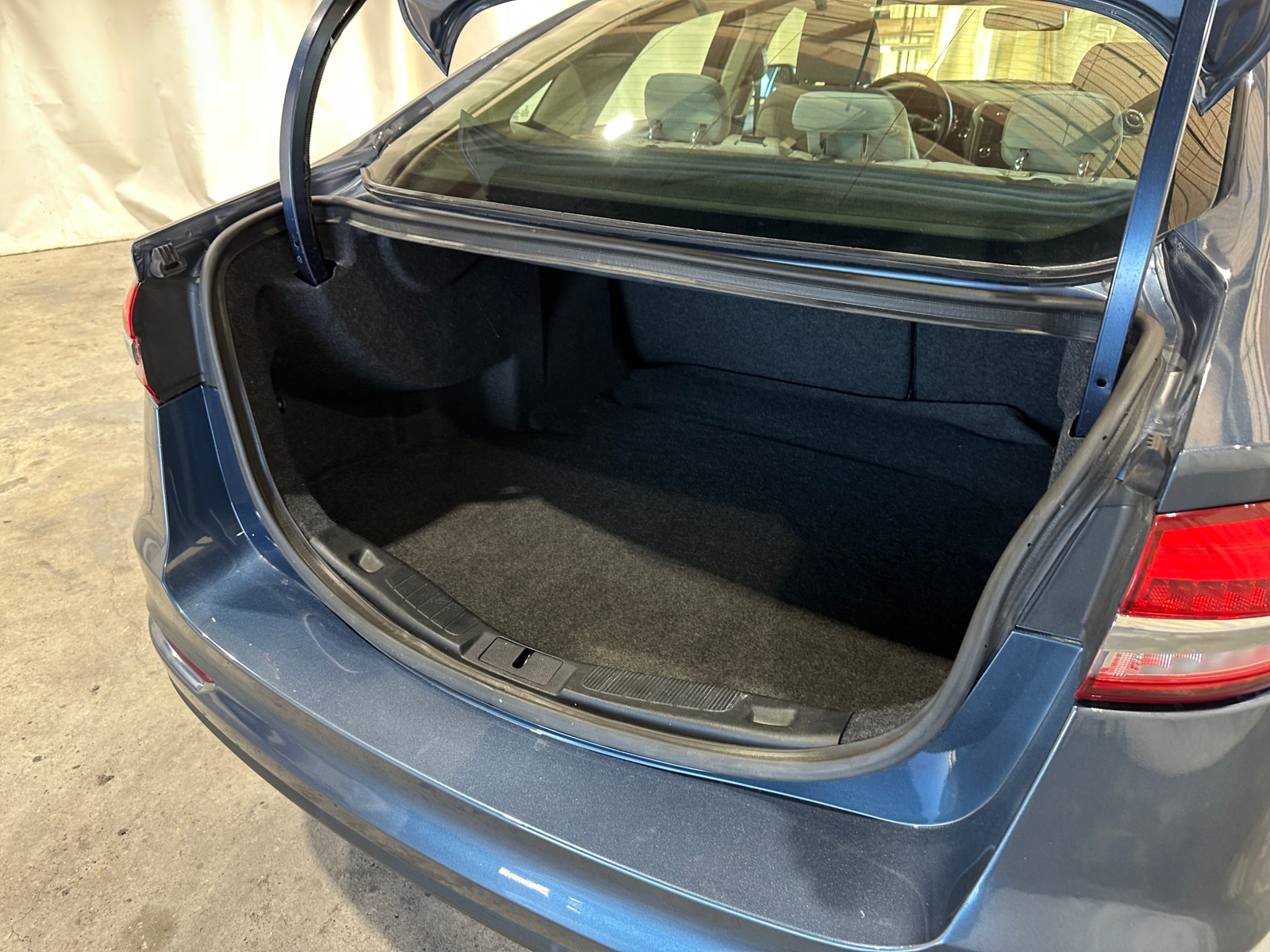 Thumbnail: 2019 Ford Fusion - 7