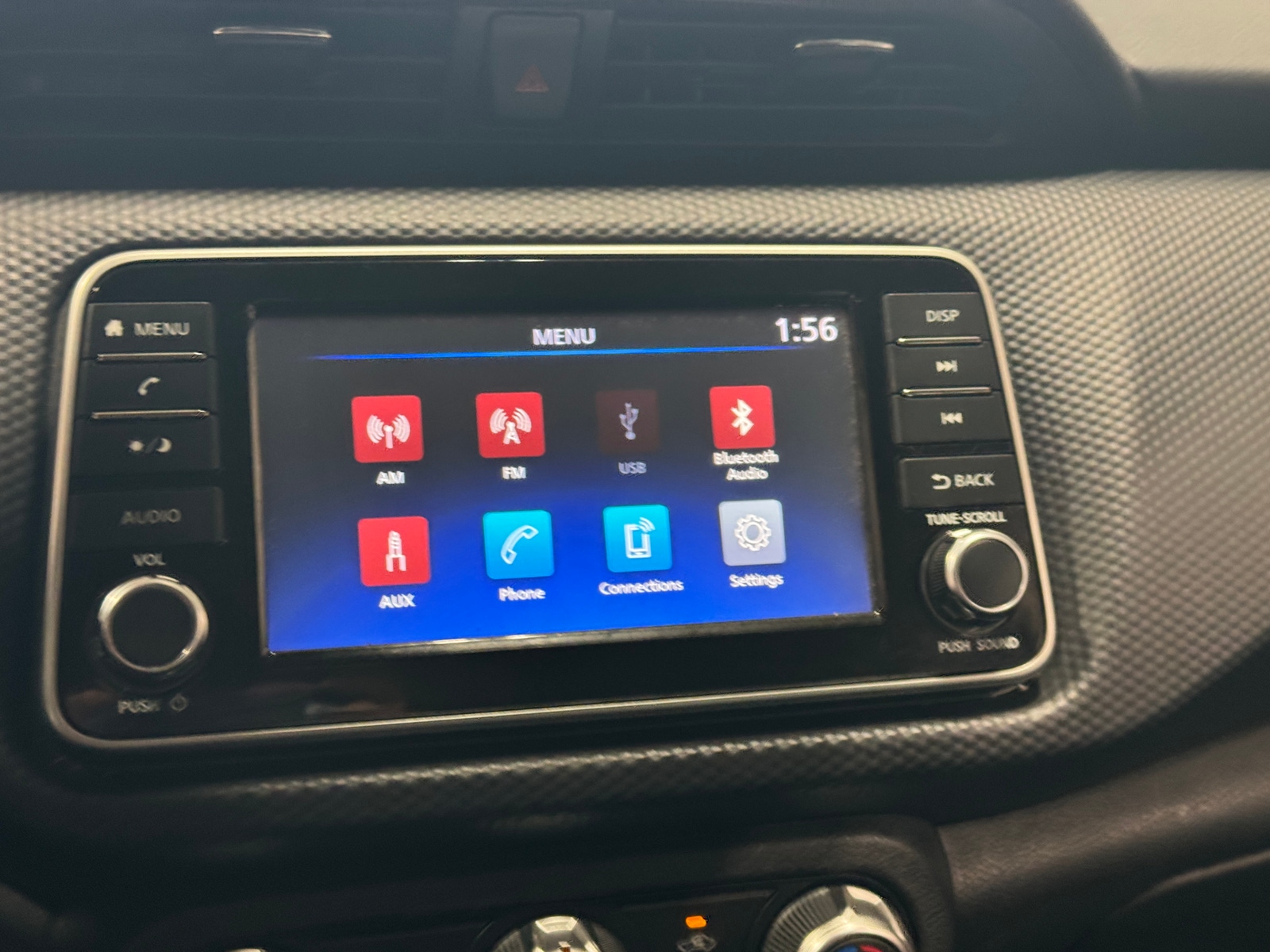 Thumbnail: 2022 Nissan Kicks - 4