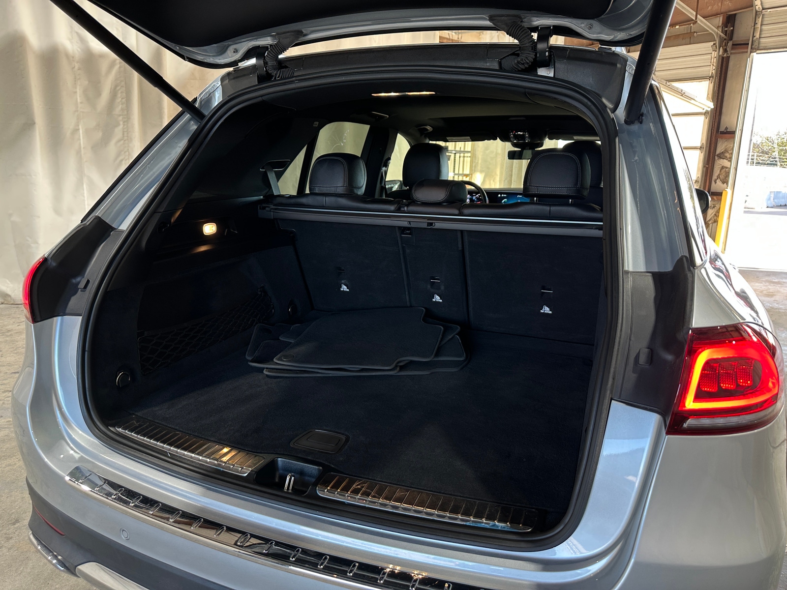 Thumbnail: 2023 Mercedes-Benz GLE - 6