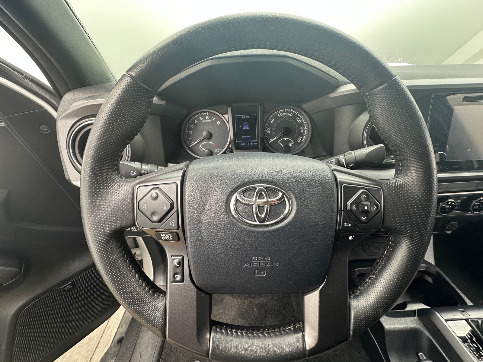 Thumbnail: 2017 Toyota Tacoma - 5