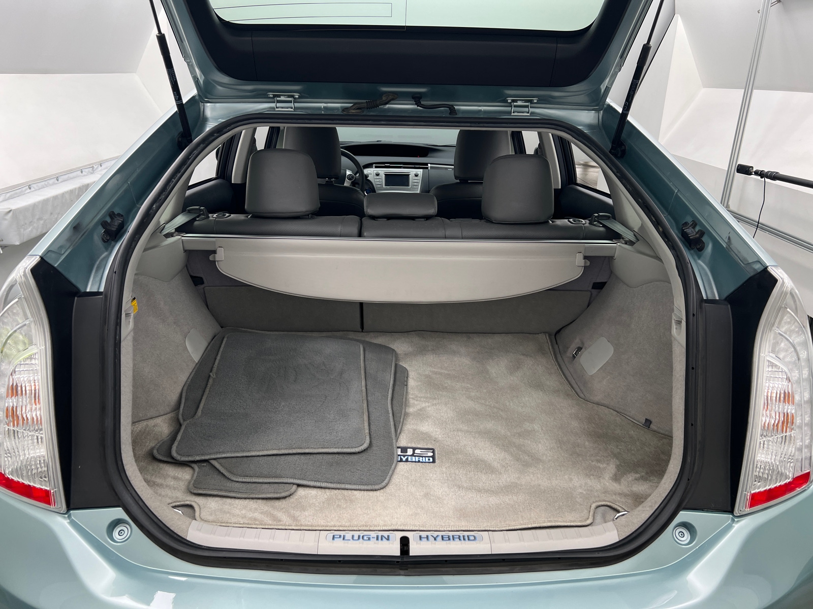 Thumbnail: 2014 Toyota Prius - 7