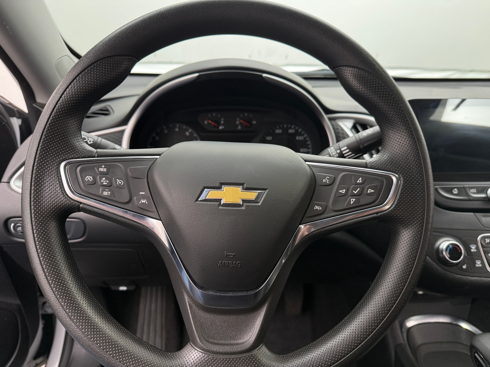 Thumbnail: 2024 Chevrolet Malibu - 5