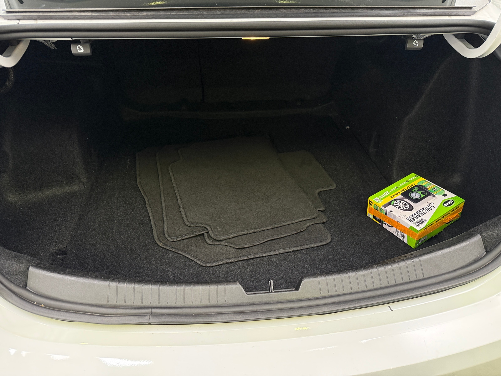 Thumbnail: 2024 Chevrolet Malibu - 7