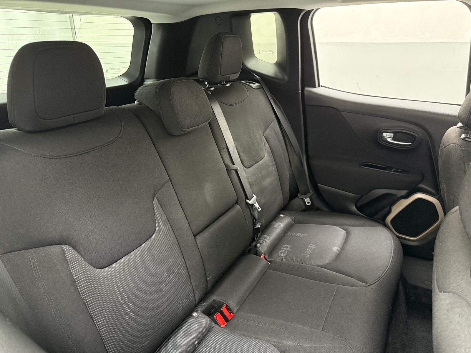 Thumbnail: 2017 Jeep Renegade - 6