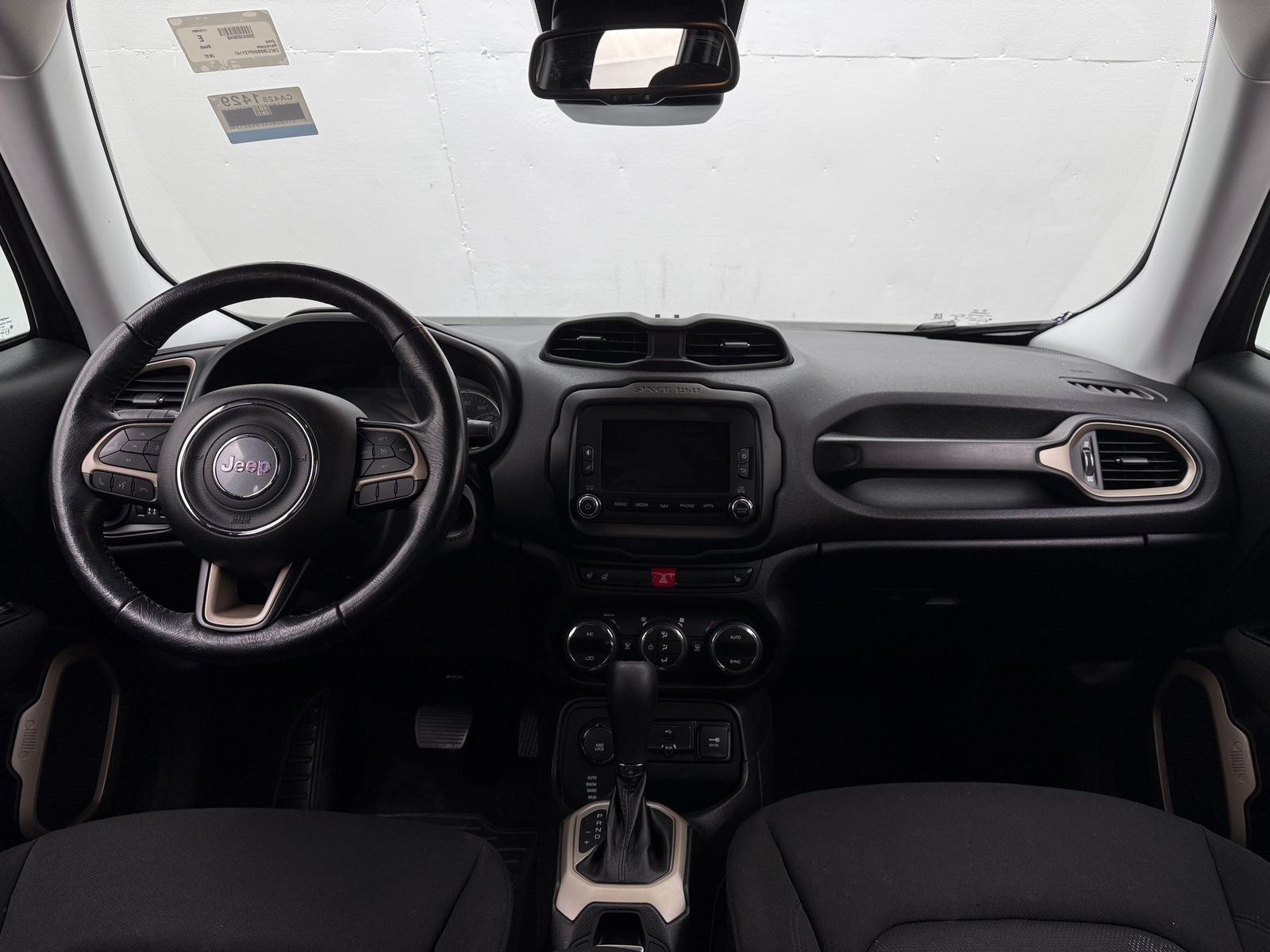 Thumbnail: 2017 Jeep Renegade - 3