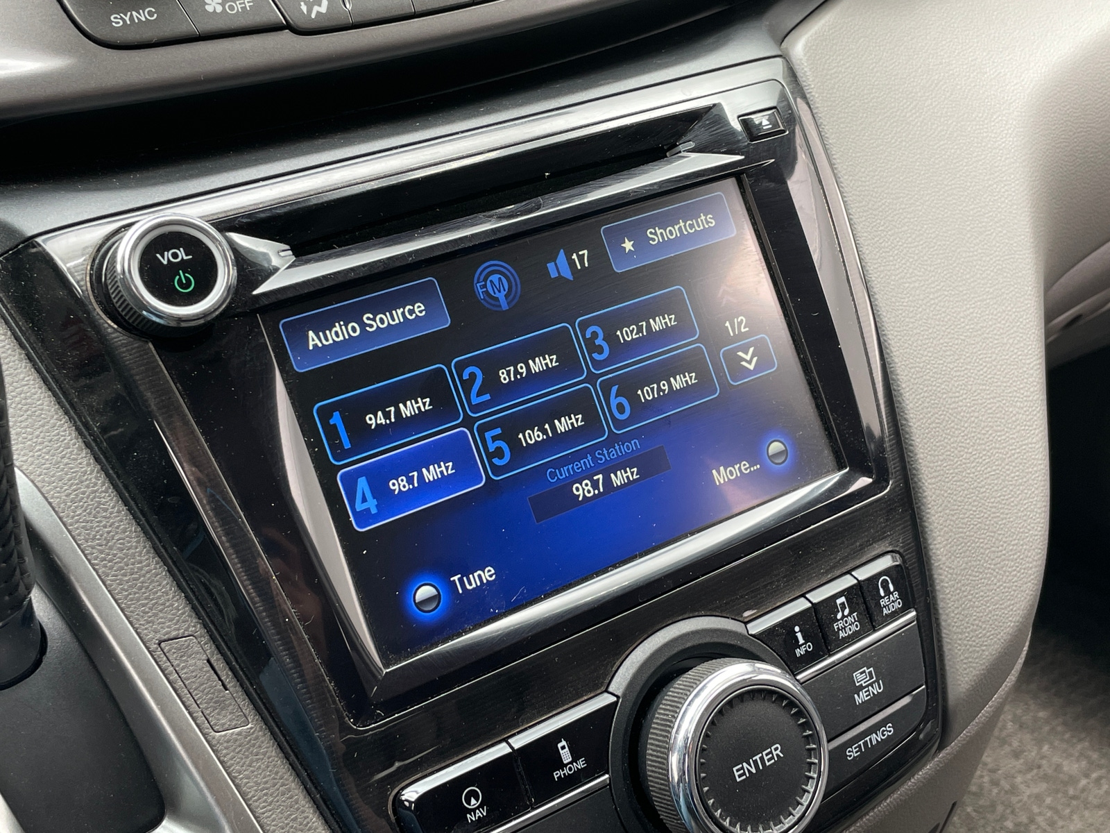 Thumbnail: 2016 Honda Odyssey - 3