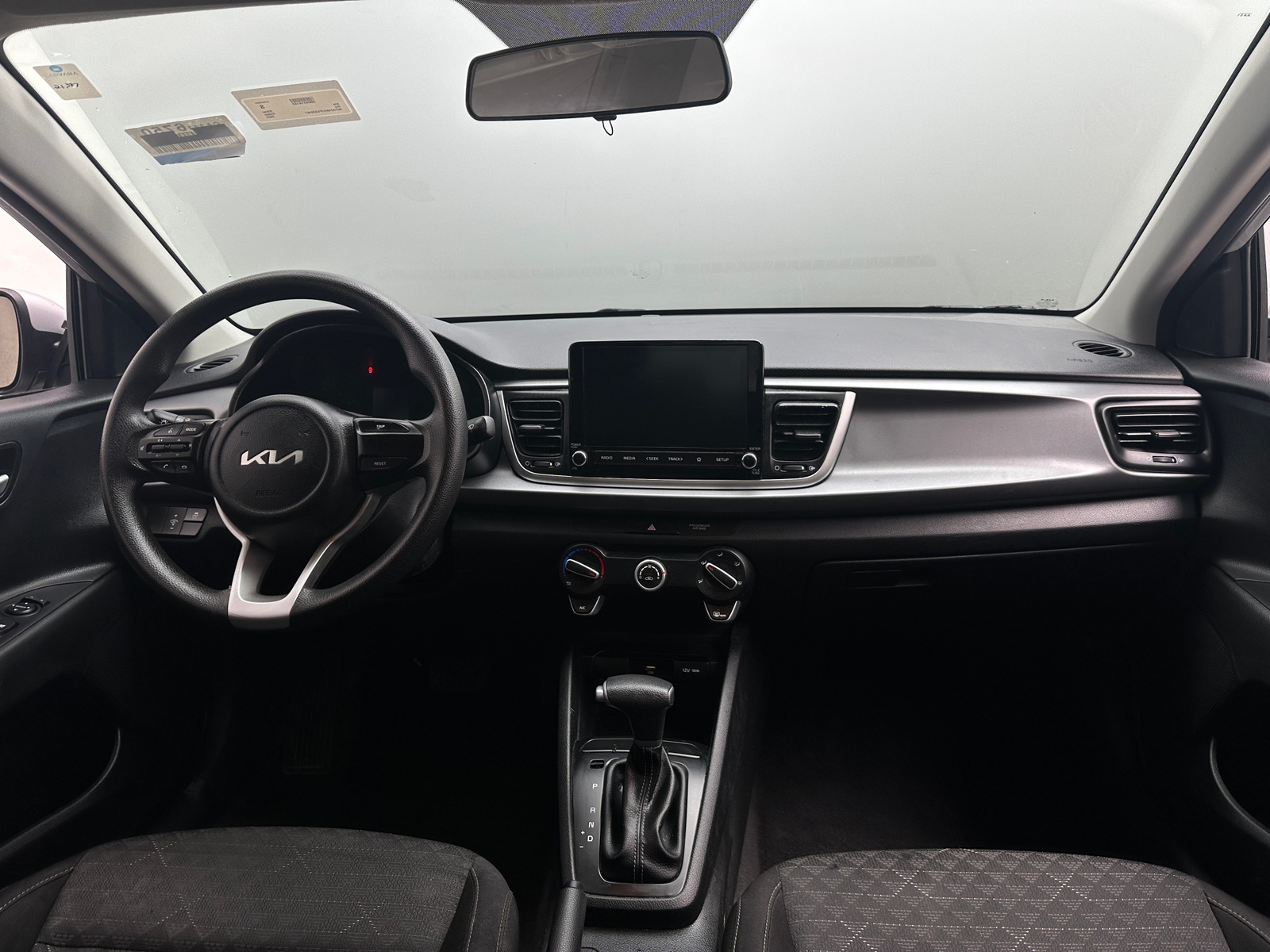 Thumbnail: 2023 Kia Rio - 3