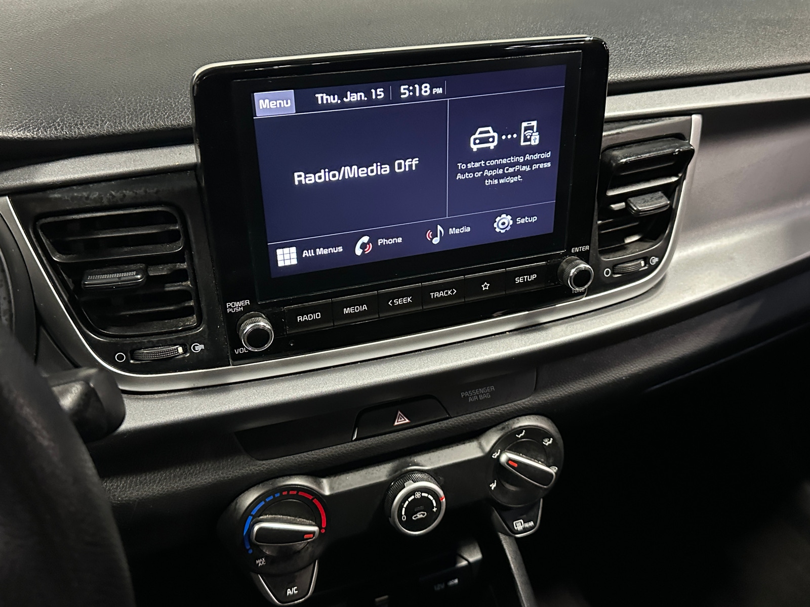 Thumbnail: 2023 Kia Rio - 4