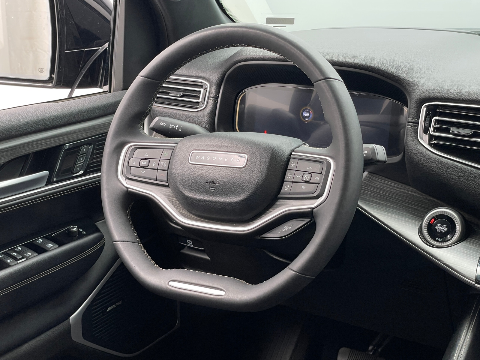 Thumbnail: 2024 Jeep Wagoneer - 4