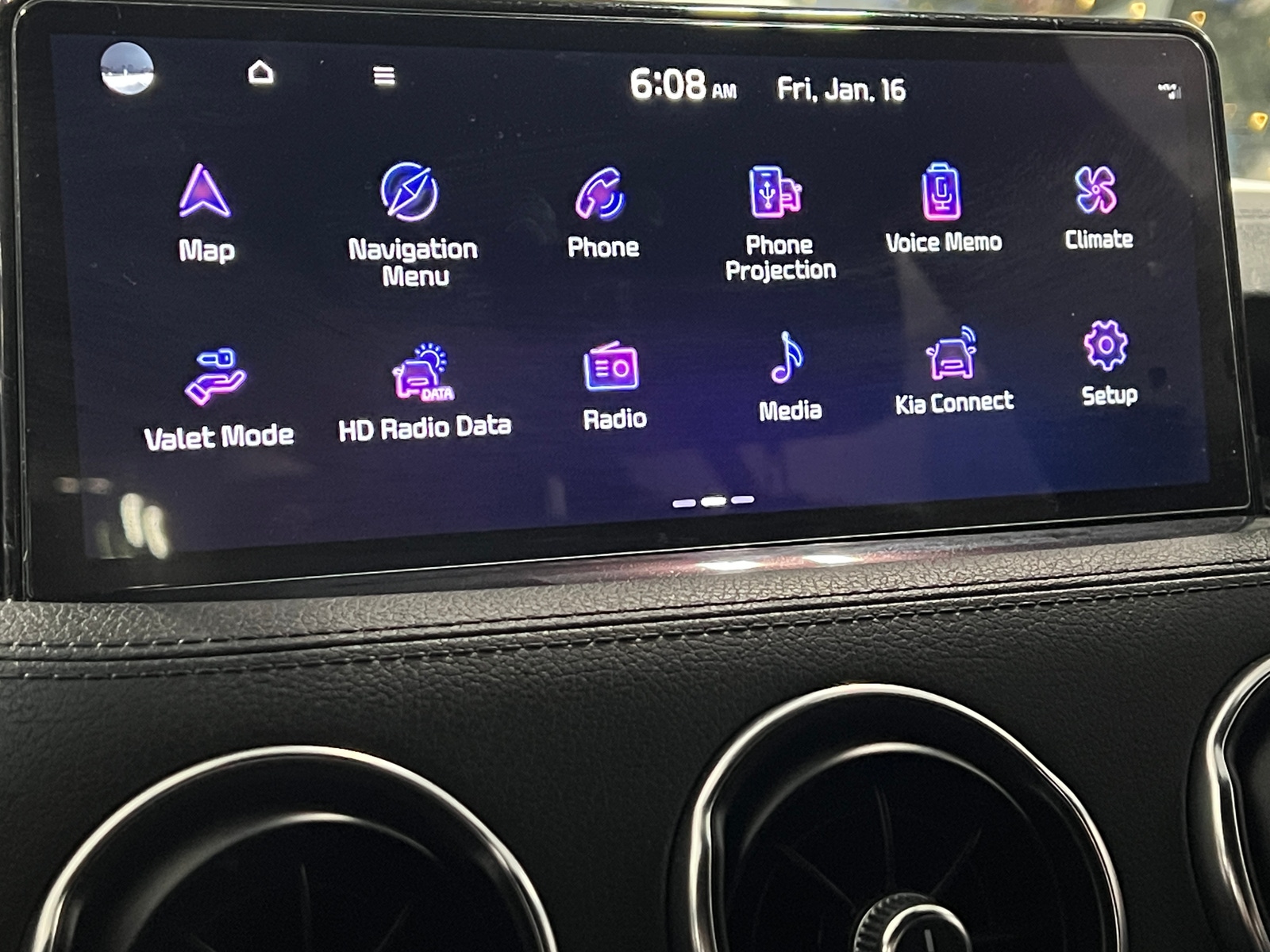 Thumbnail: 2023 Kia Stinger - 3