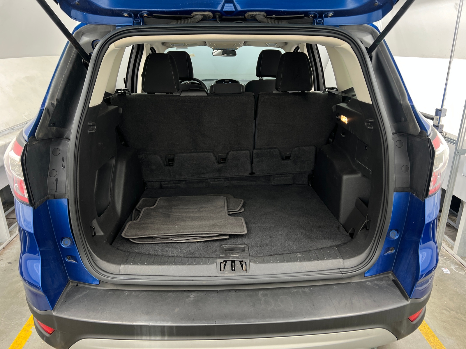 Thumbnail: 2017 Ford Escape - 7