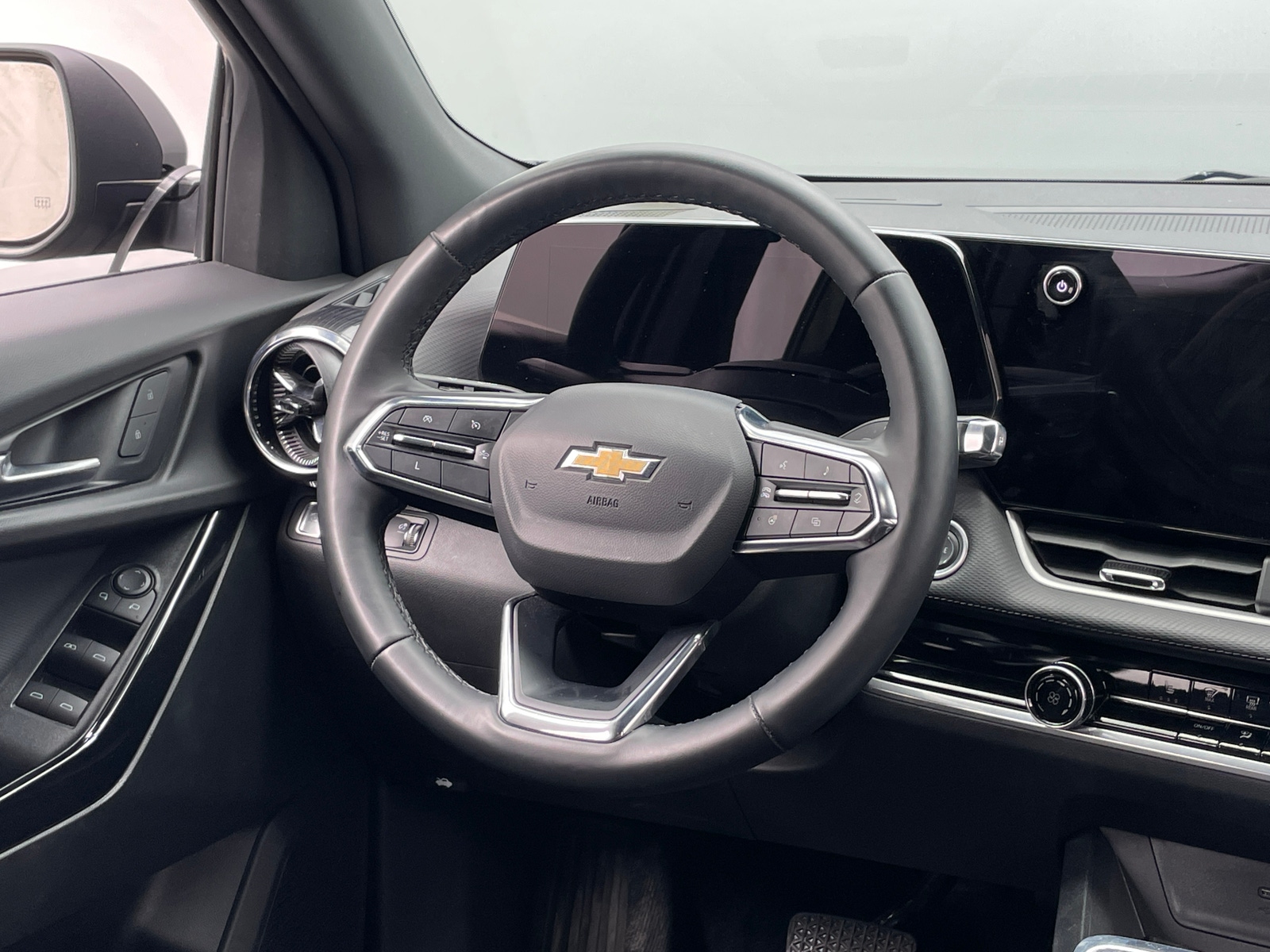 Thumbnail: 2025 Chevrolet Equinox - 5