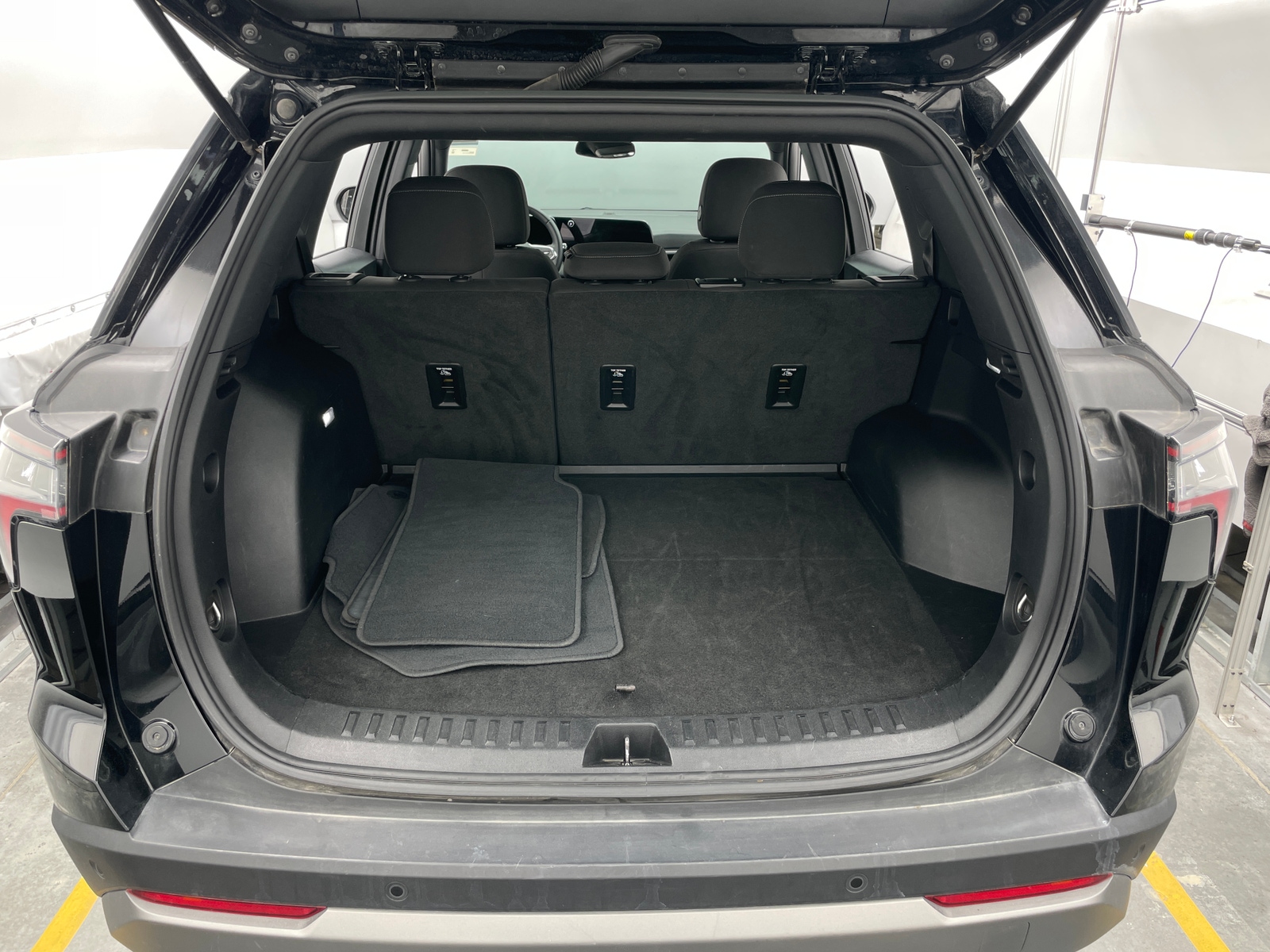 Thumbnail: 2025 Chevrolet Equinox - 7