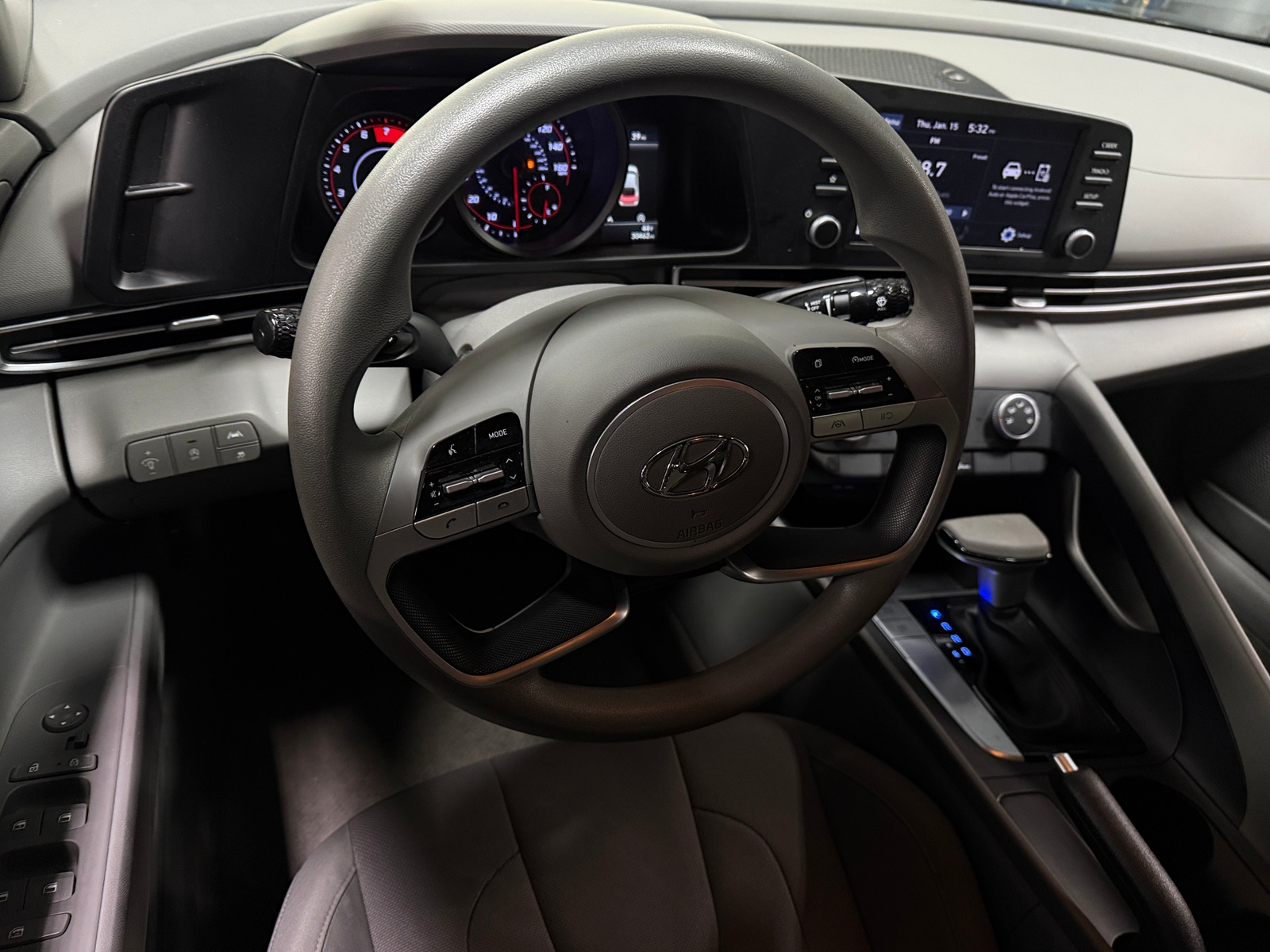 Thumbnail: 2023 Hyundai Elantra - 5