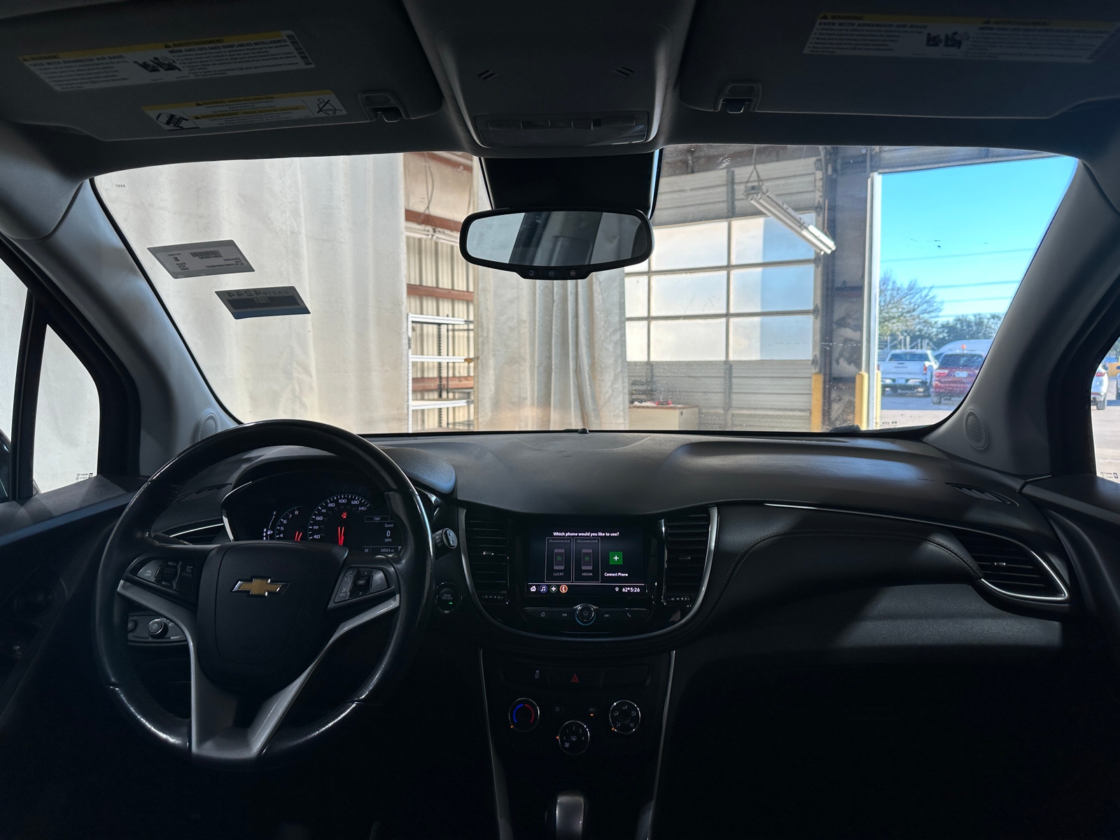 Thumbnail: 2022 Chevrolet Trax - 3