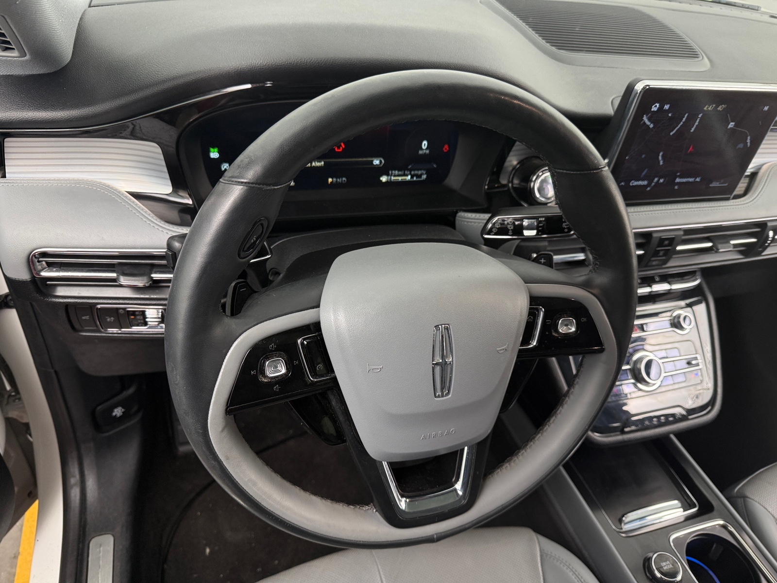 Thumbnail: 2022 Lincoln Corsair - 4