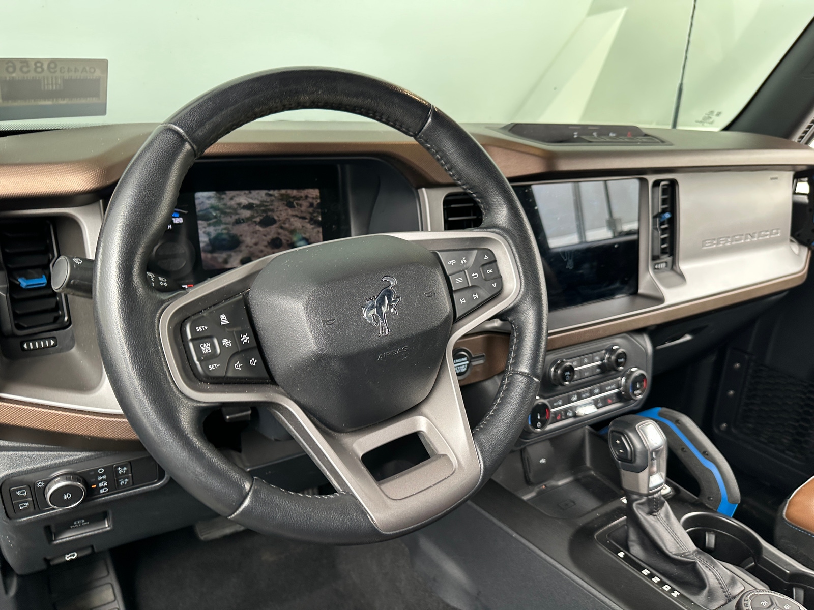 Thumbnail: 2022 Ford Bronco - 5