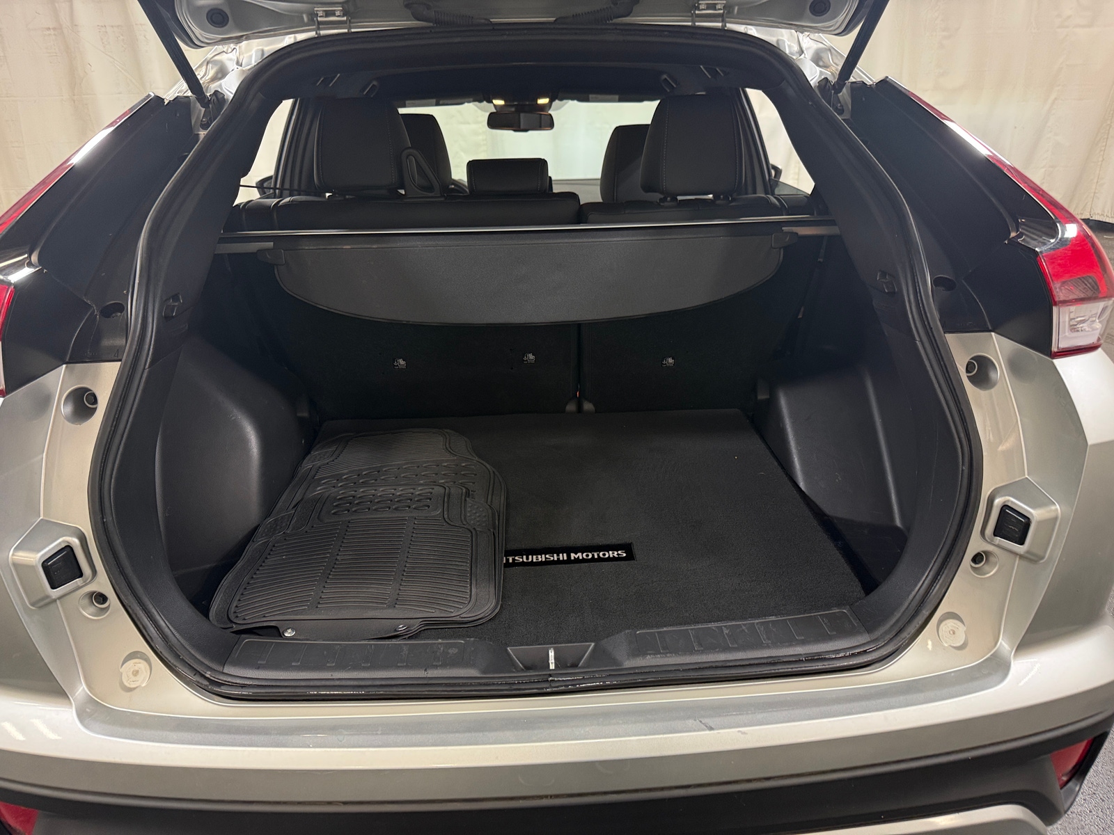 Thumbnail: 2022 Mitsubishi Eclipse Cross - 6