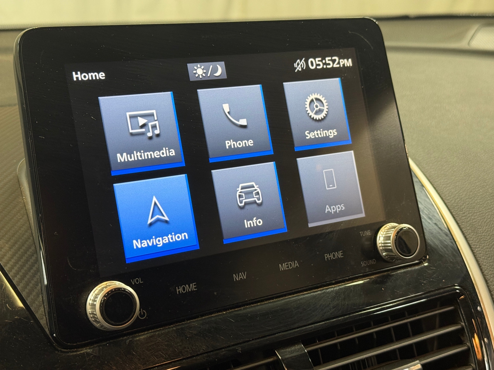 Thumbnail: 2022 Mitsubishi Eclipse Cross - 3