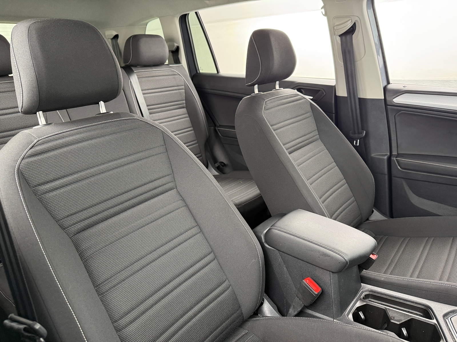 Thumbnail: 2024 Volkswagen Tiguan - 2