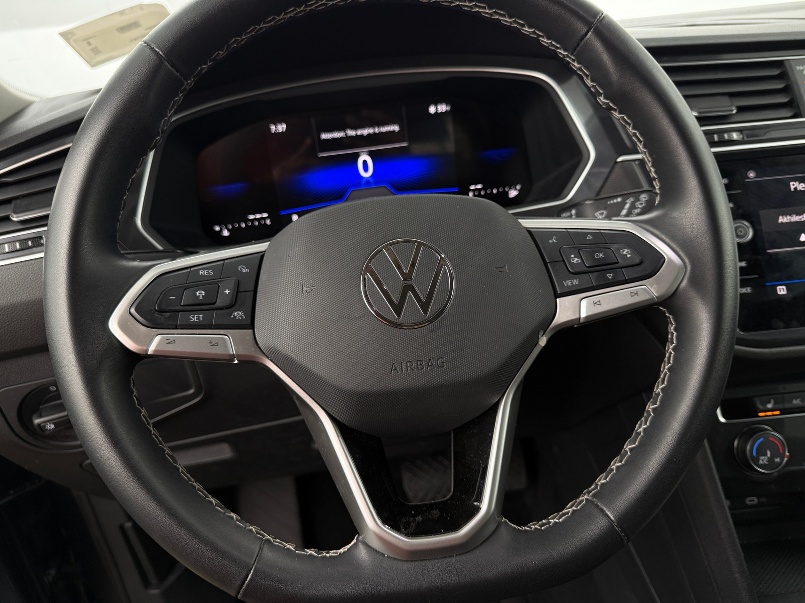 Thumbnail: 2024 Volkswagen Tiguan - 5