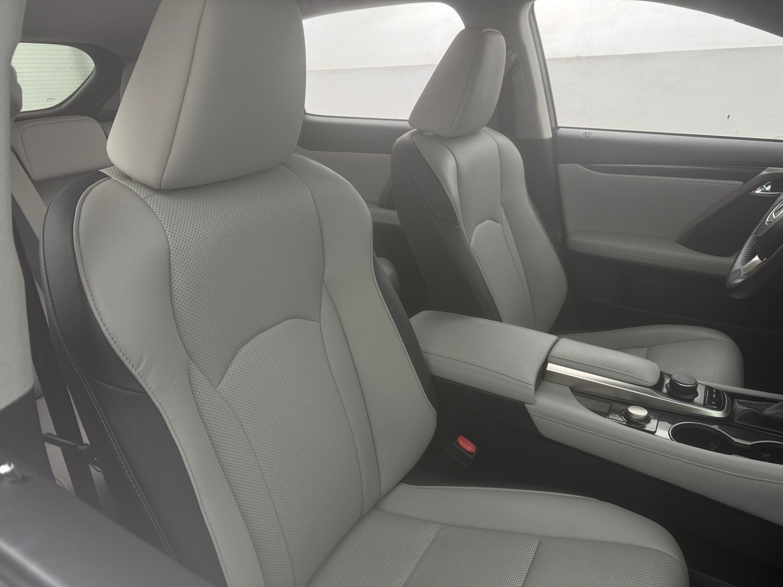 Thumbnail: 2017 Lexus RX - 2