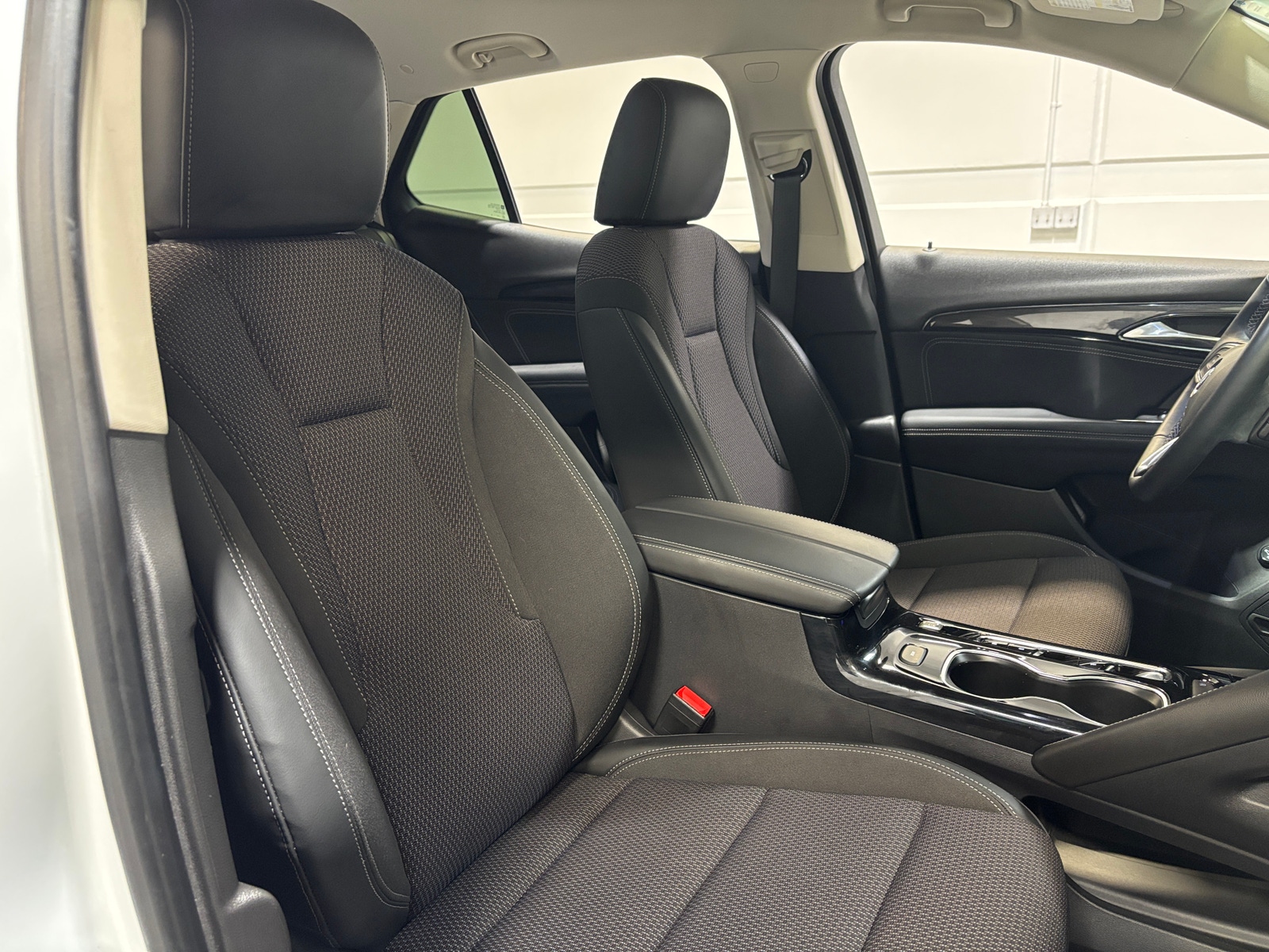 Thumbnail: 2022 Buick Envision - 2